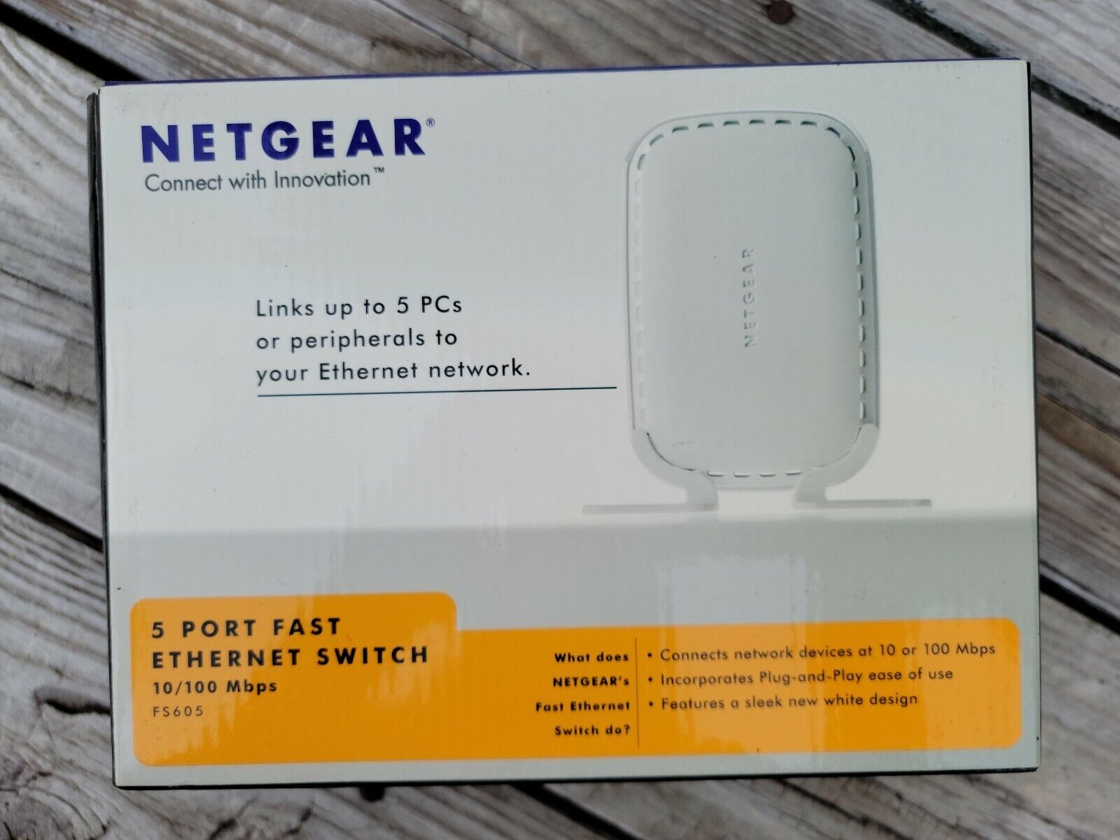 Netgear FS605NA 5-Port Fast Ethernet Switch~10/100 Mbps Fast Easy Connection 