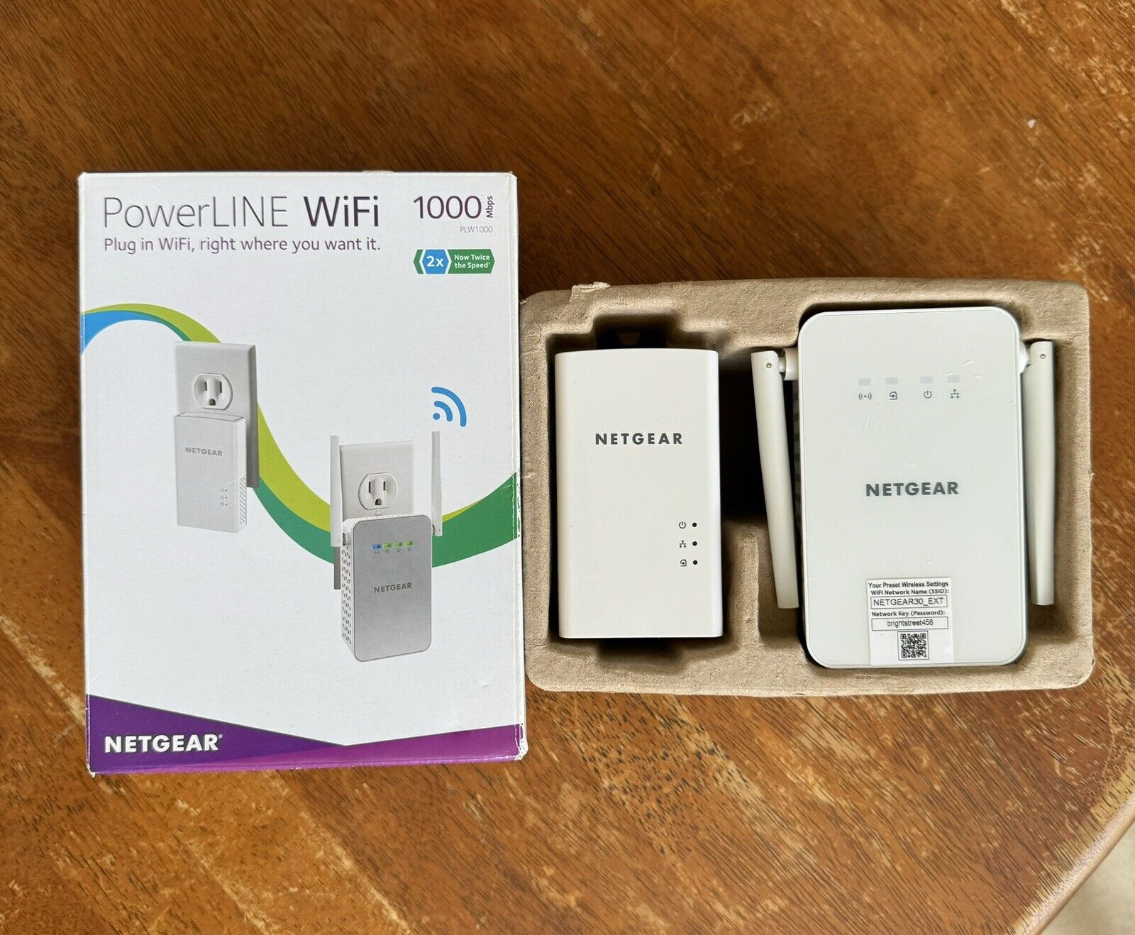 NETGEAR Powerline PLW1000v2 WiFi Access Point & Adapter Powerline 1000 PL1000v2