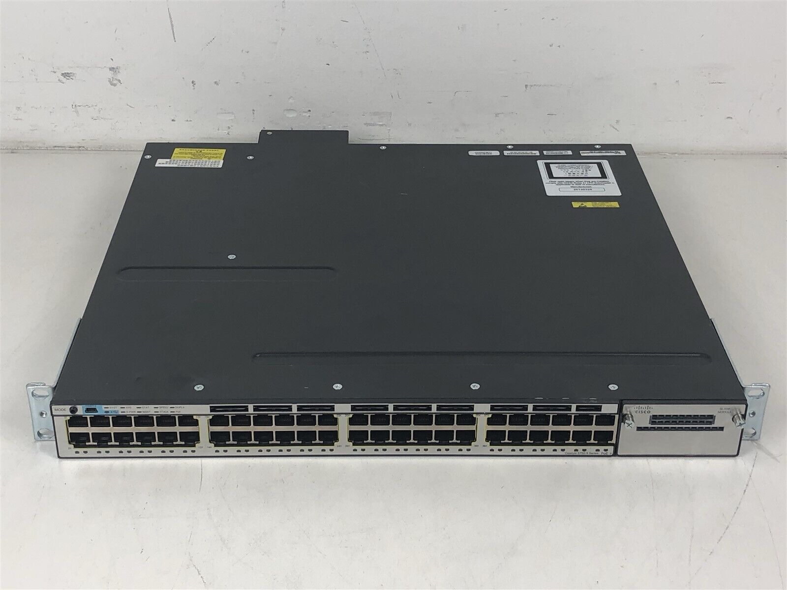 Cisco Catalyst 3750 48-Port Ethernet Switch (WS-C3750X-48PF-S V04)