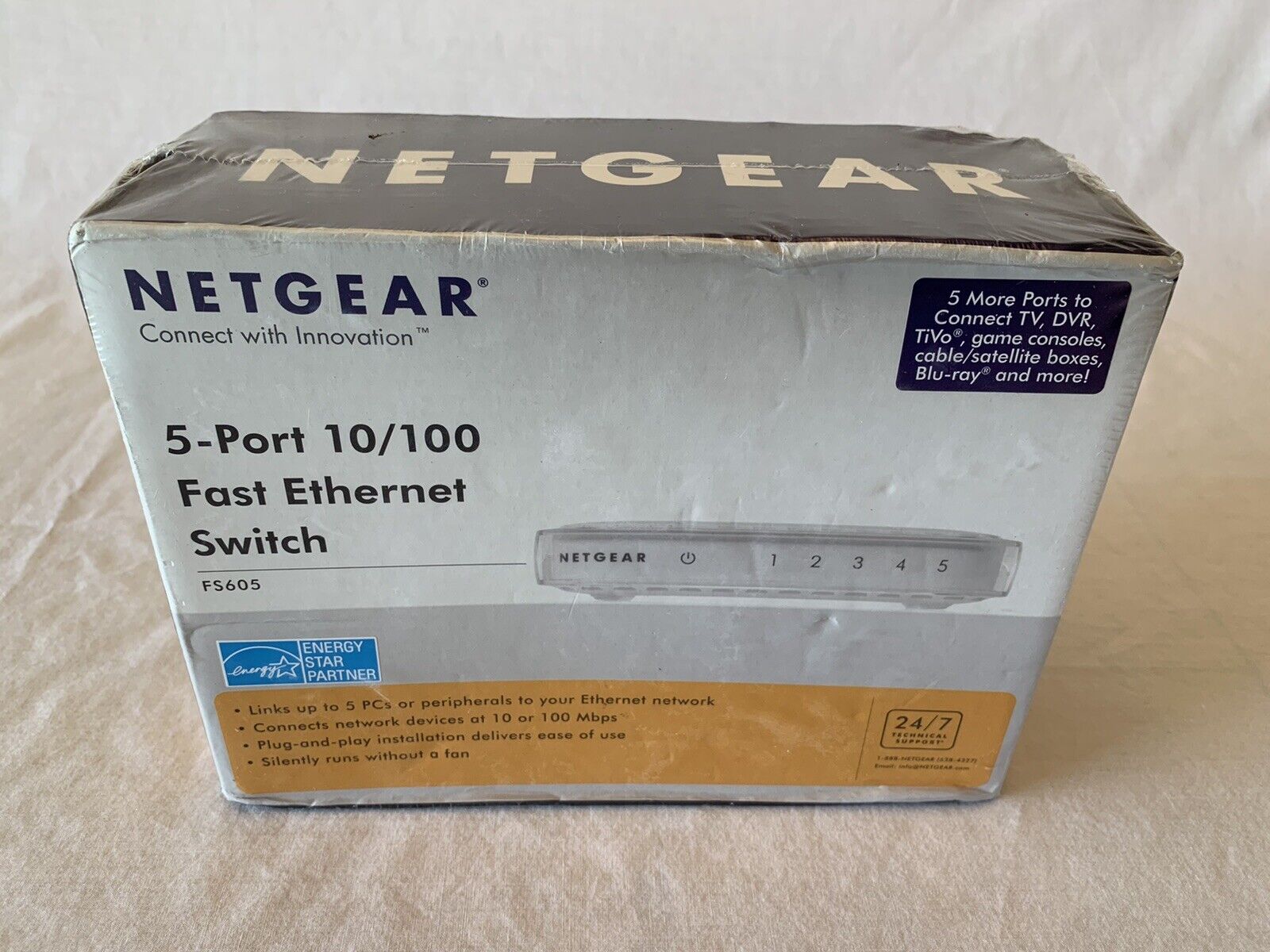 Netgear FS605NA 5-Port Ethernet Switch 10/100 Mbps In White New SEALED Free SnH