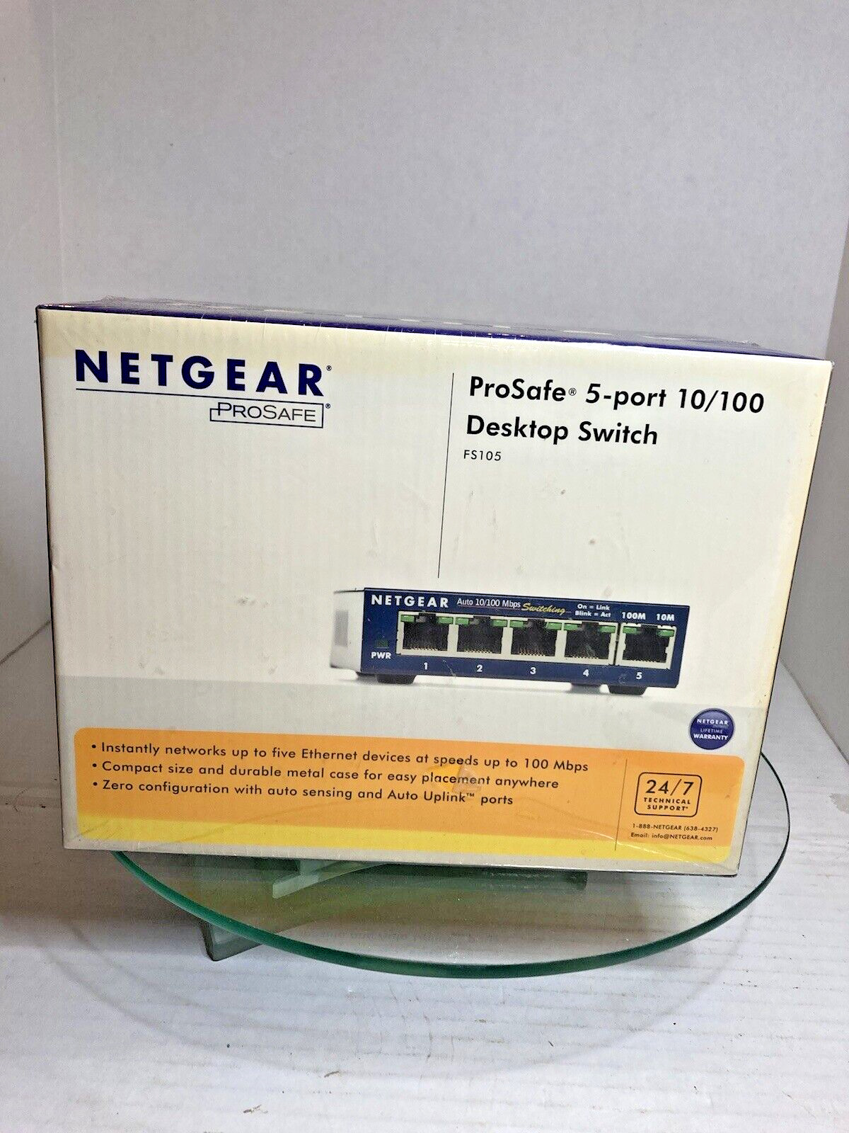 NETGEAR  ProSafe Model FS105 5-Port 10/100 Desktop Switch - FACTORY SEALED