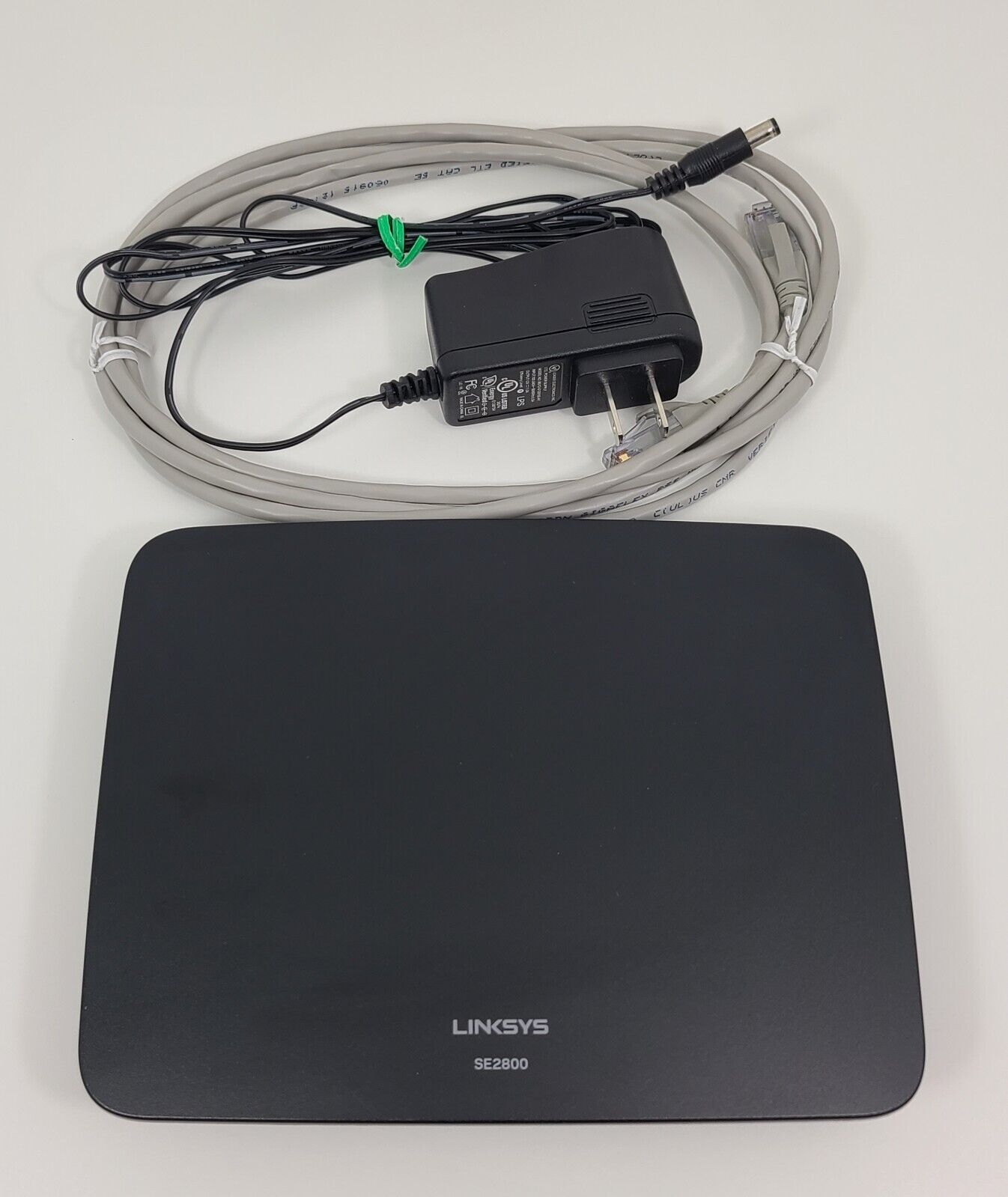 Linksys Cisco SE2800 8-Port Gigabit Ethernet Switch Router - w/ Power Adapter