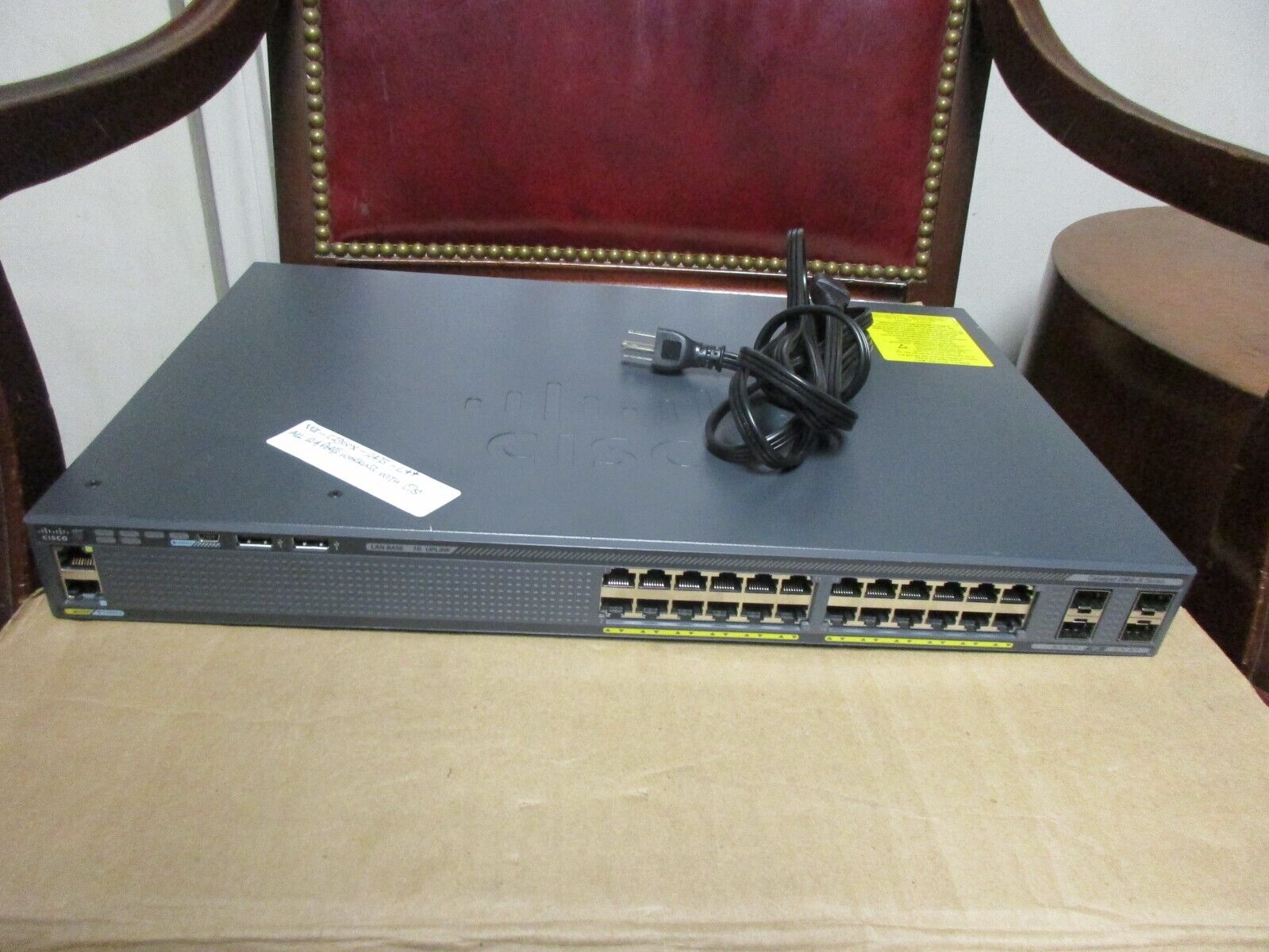 Cisco Catalyst 2960-X Series WS-C2960X-24TS-L ++ V02 Switch with Cable