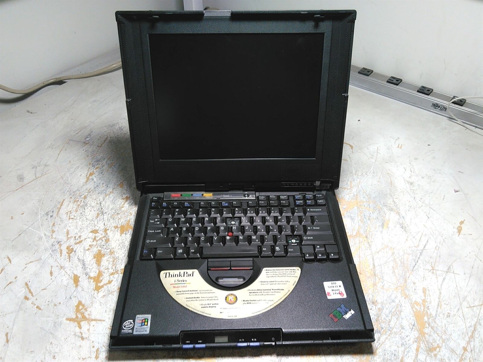 Defective IBM ThinkPad i Series 1442 Laptop Pentium III 500MHz 128MB 6GB AS-IS