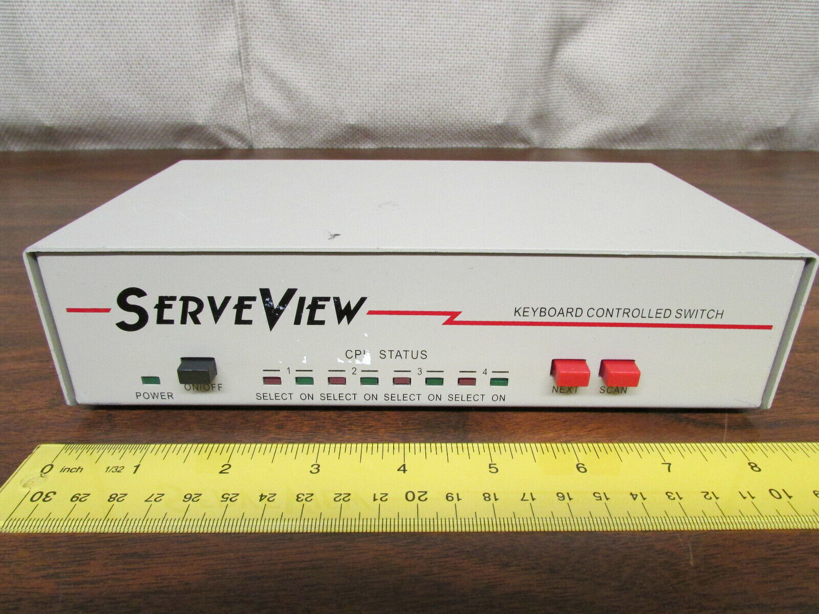 Serveview Keyboard Controlled Switch 4-Port SV-4U/NL