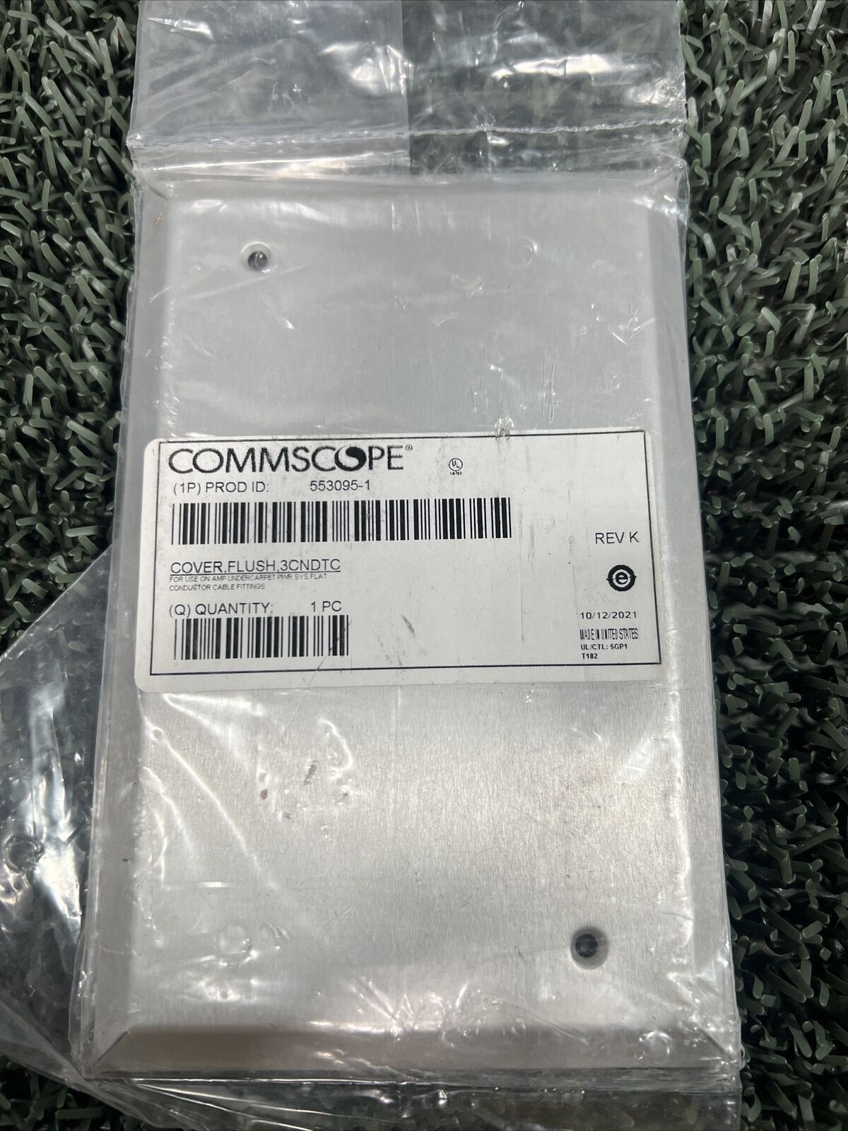 553095-1 CommScope Under Carpet Flush Wall Cover for Comm Transition Box (#160)