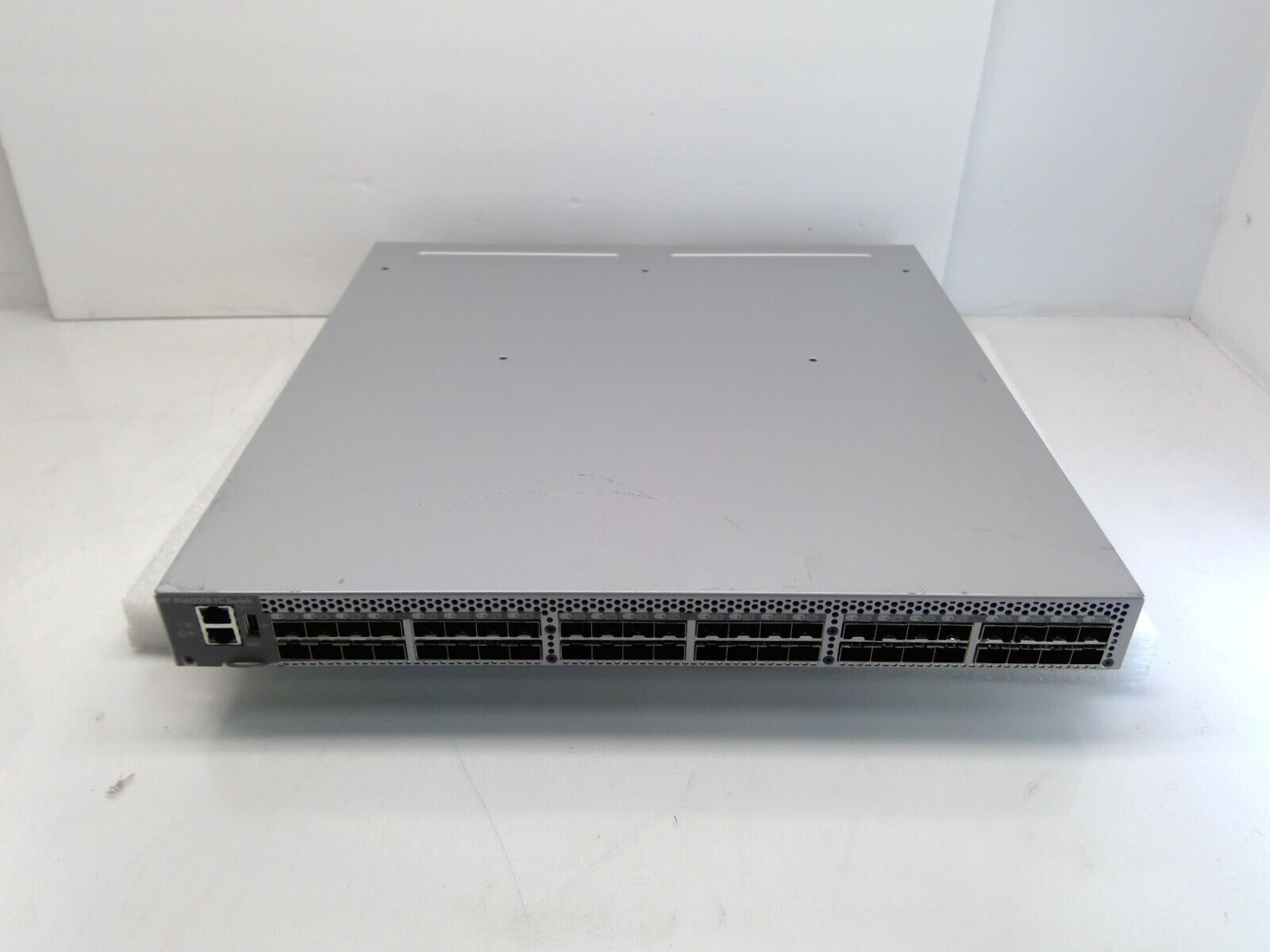 HP SN6000B 16Gb 48-port Managed Fibre Channel Switch w/ 36 ports License#