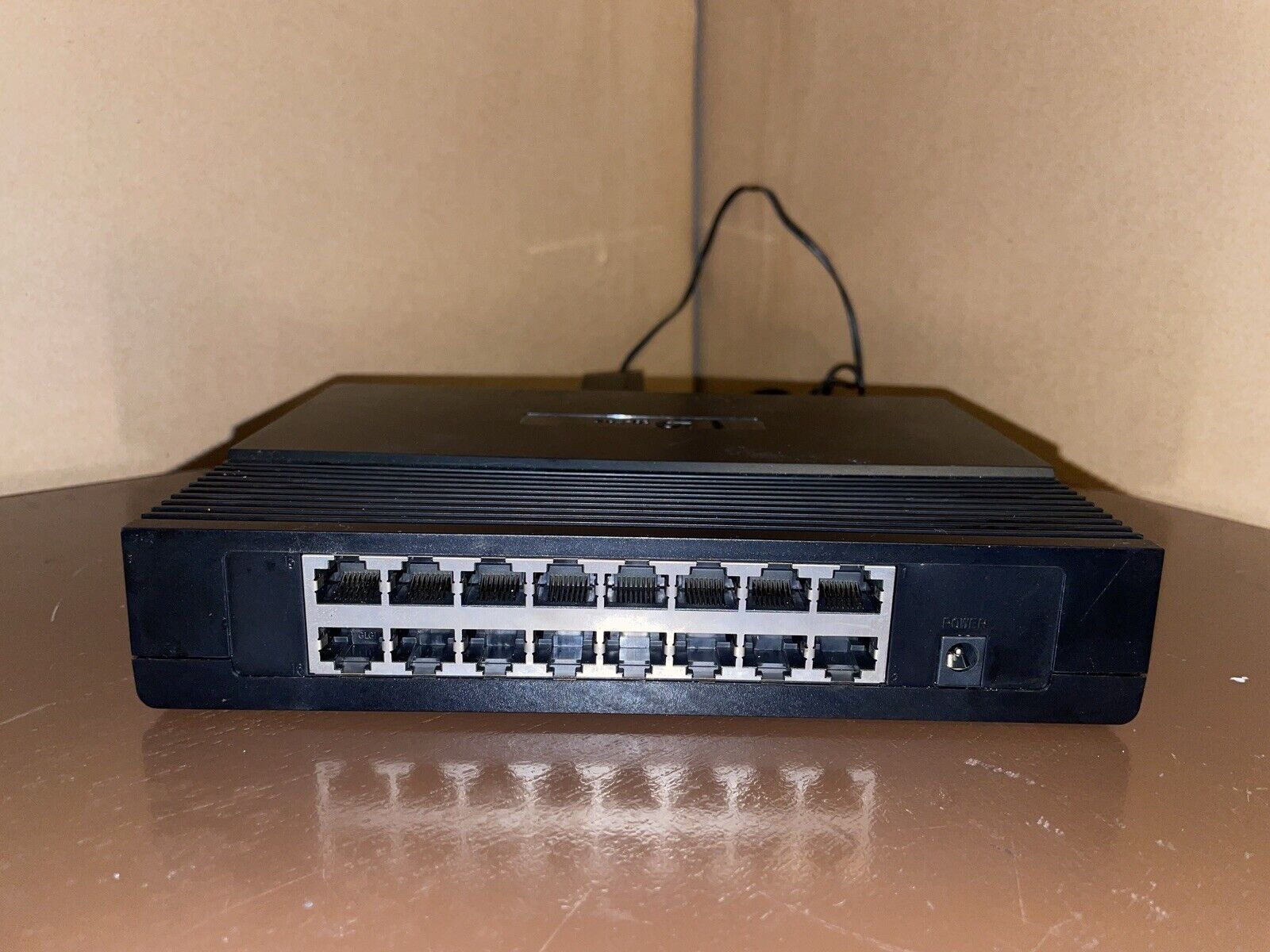 TP-LINK TL-SF1016D 16-Port 10/100Mbps Desktop Switch, 3.2Gbps Capacity 16 Ports