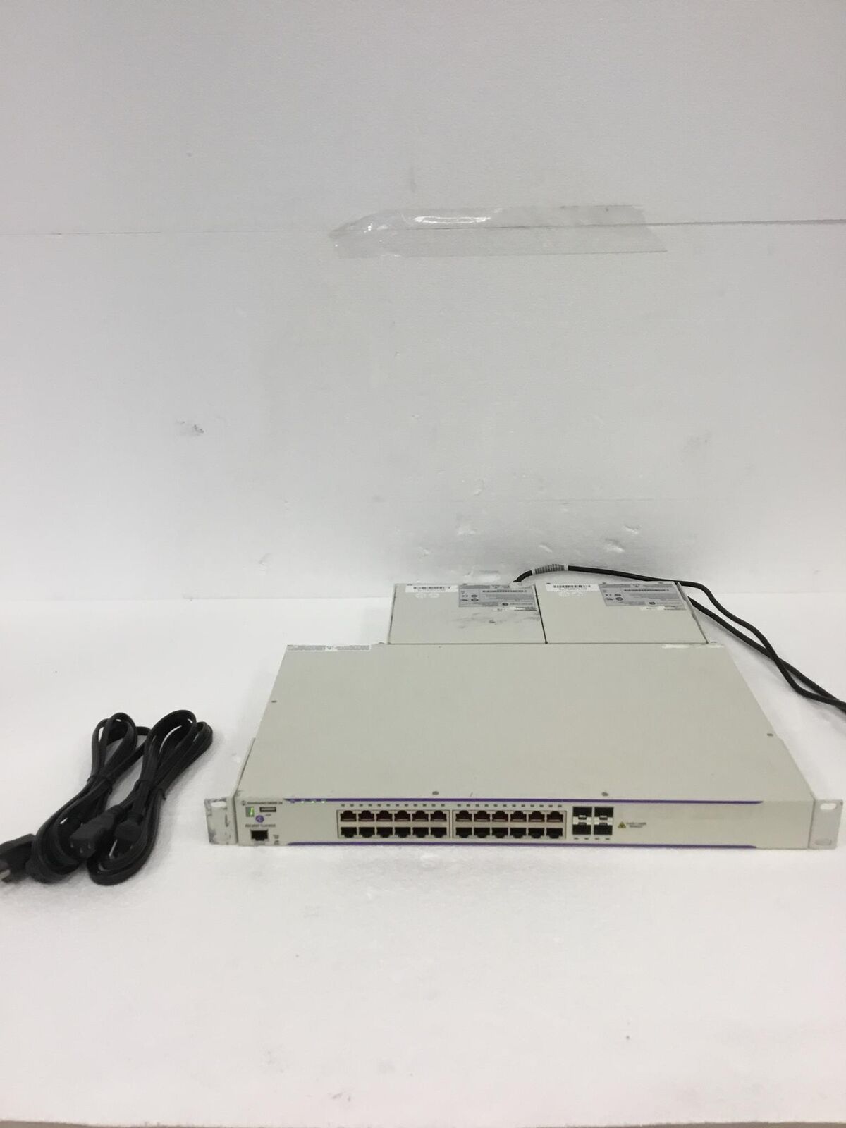 ALCATEL Omniswitch 6850E-24 POE Network Switch with 2xPS 126W Rack Ears 2xCables