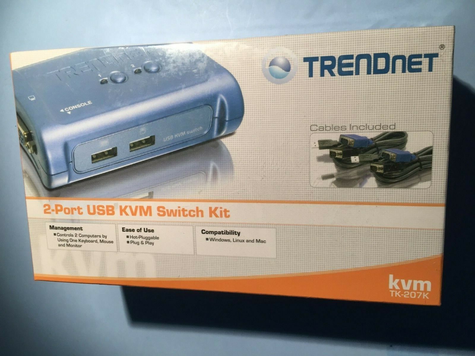 NEW TRENDnet 2-Port USB KVM Switch and Cable Kit TK-207K VGA USB 2 Port