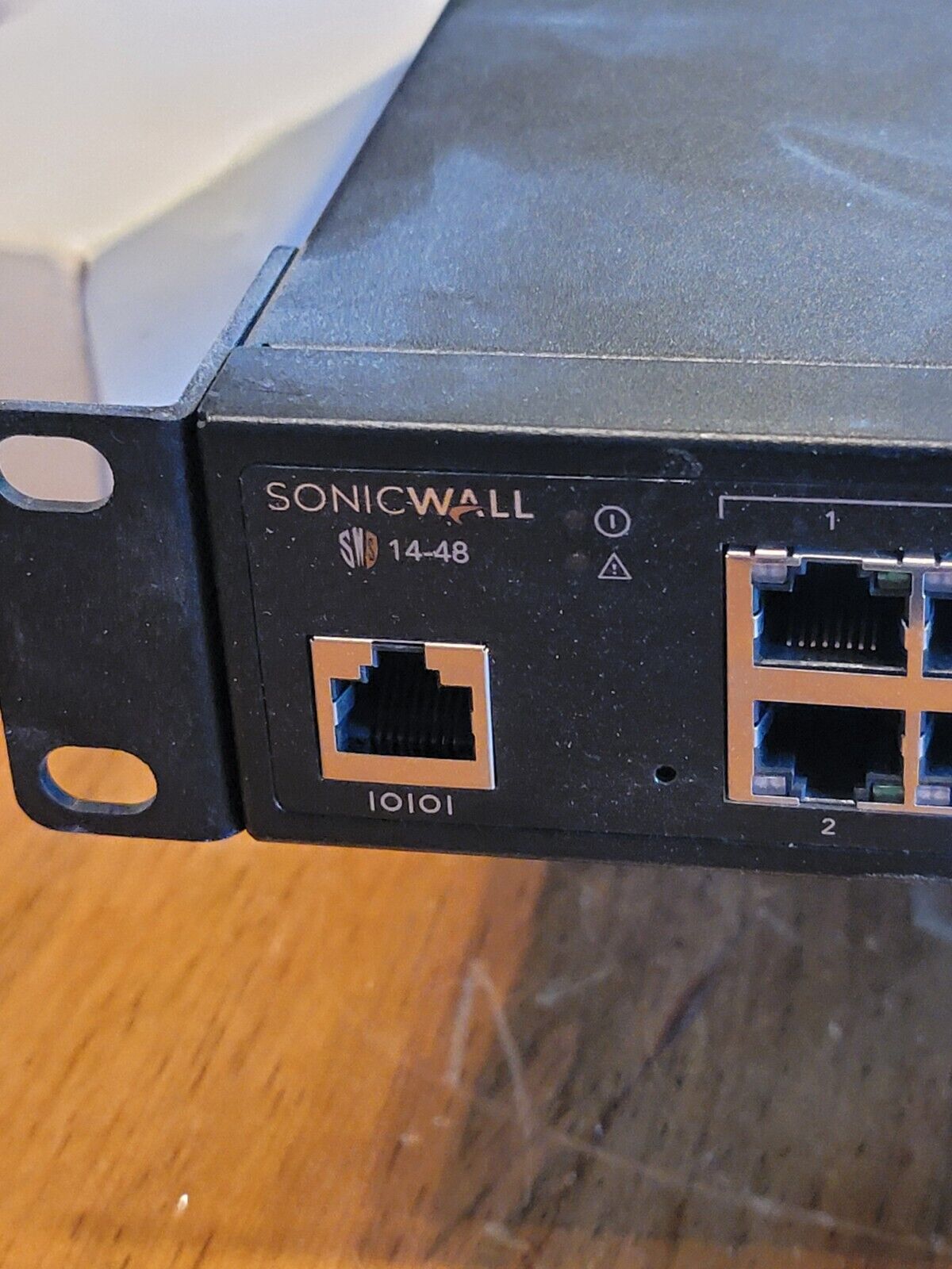 SonicWall SWS14-48FPoE Network Switch Model 1RK46-0E6