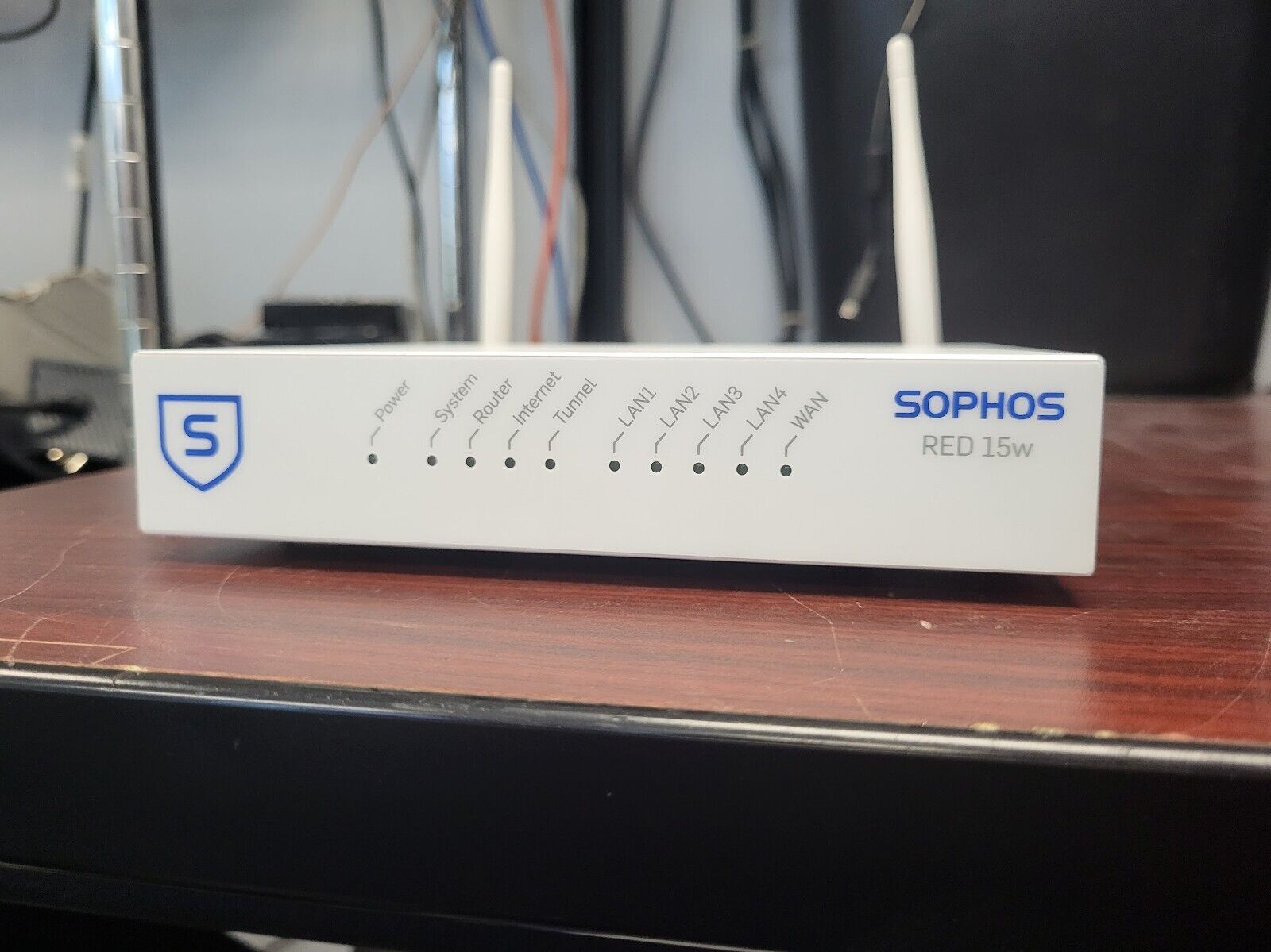 Sophos Red 15 Tested/Working with antenna no power adapter #736