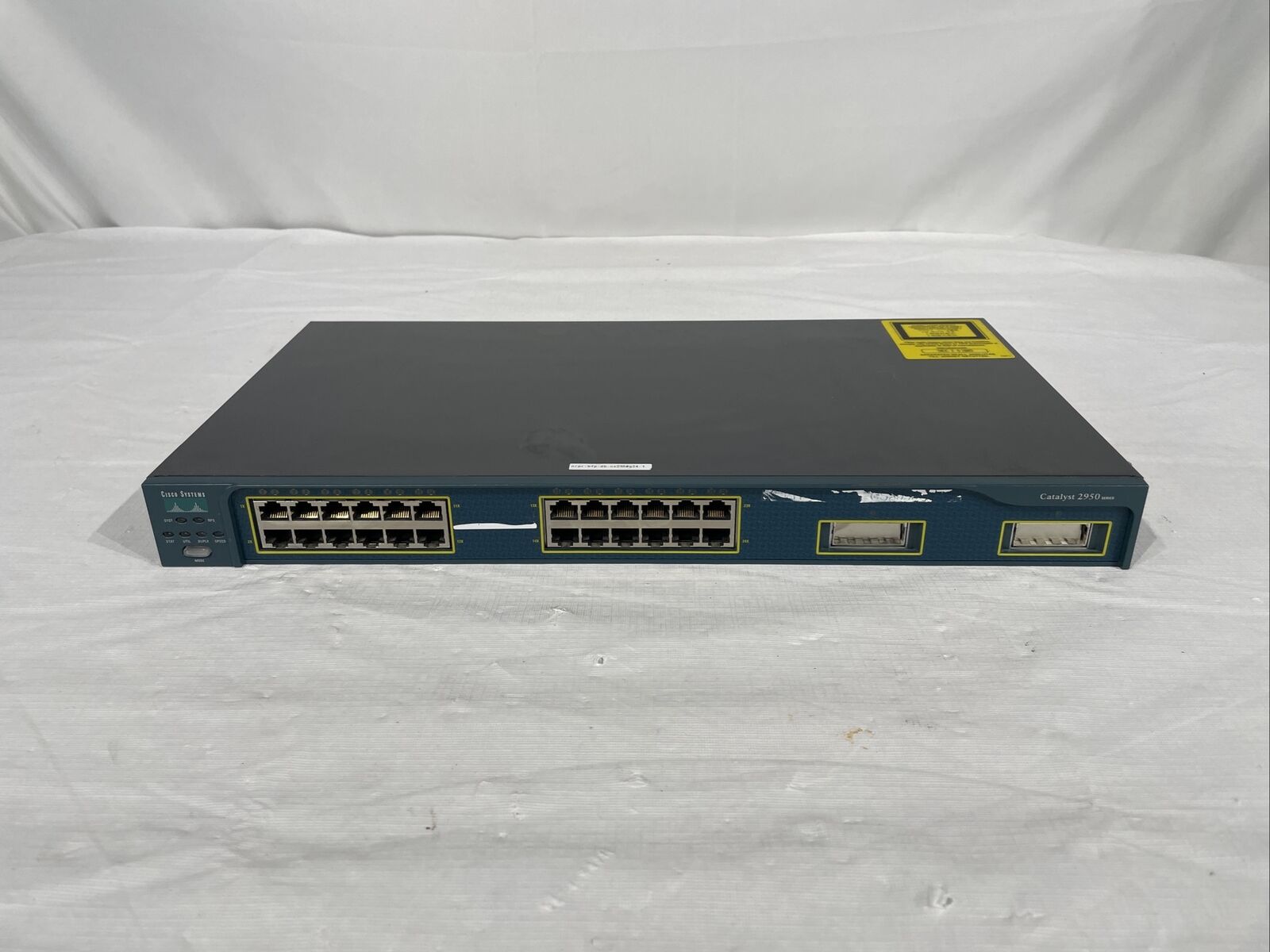 Cisco 24-Port Switch 10/100/Mbps WS-C2950-24-EI