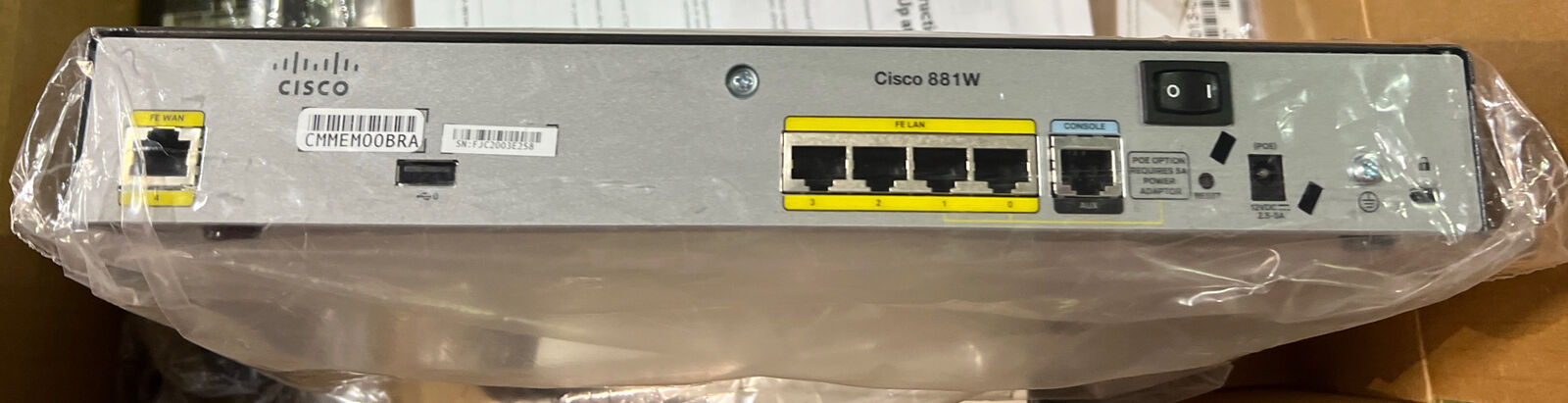 Cisco 881W Integrated Services Router C881W-A-K9 V01