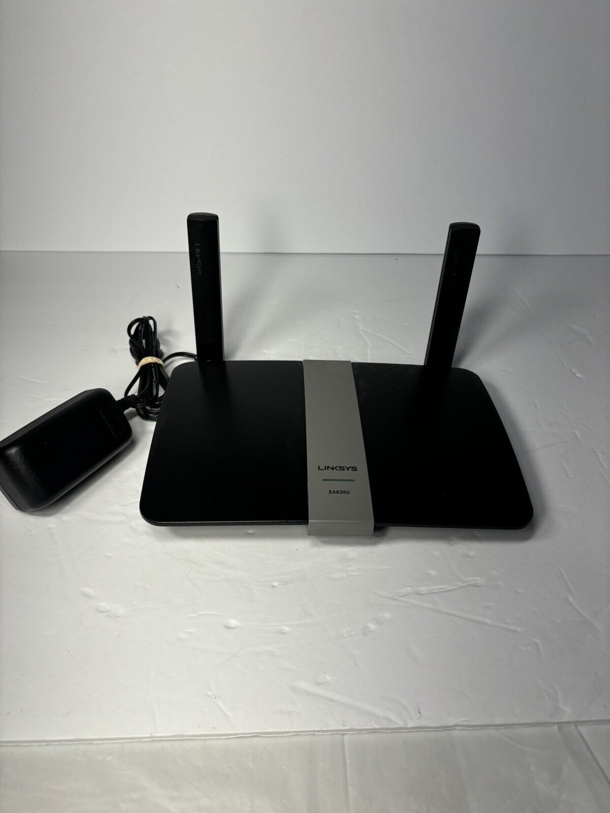 Linksys EA6350 AC1200 Dual-Band 4 Gigabit Ports WiFi 5 802.11ac Wireless Router