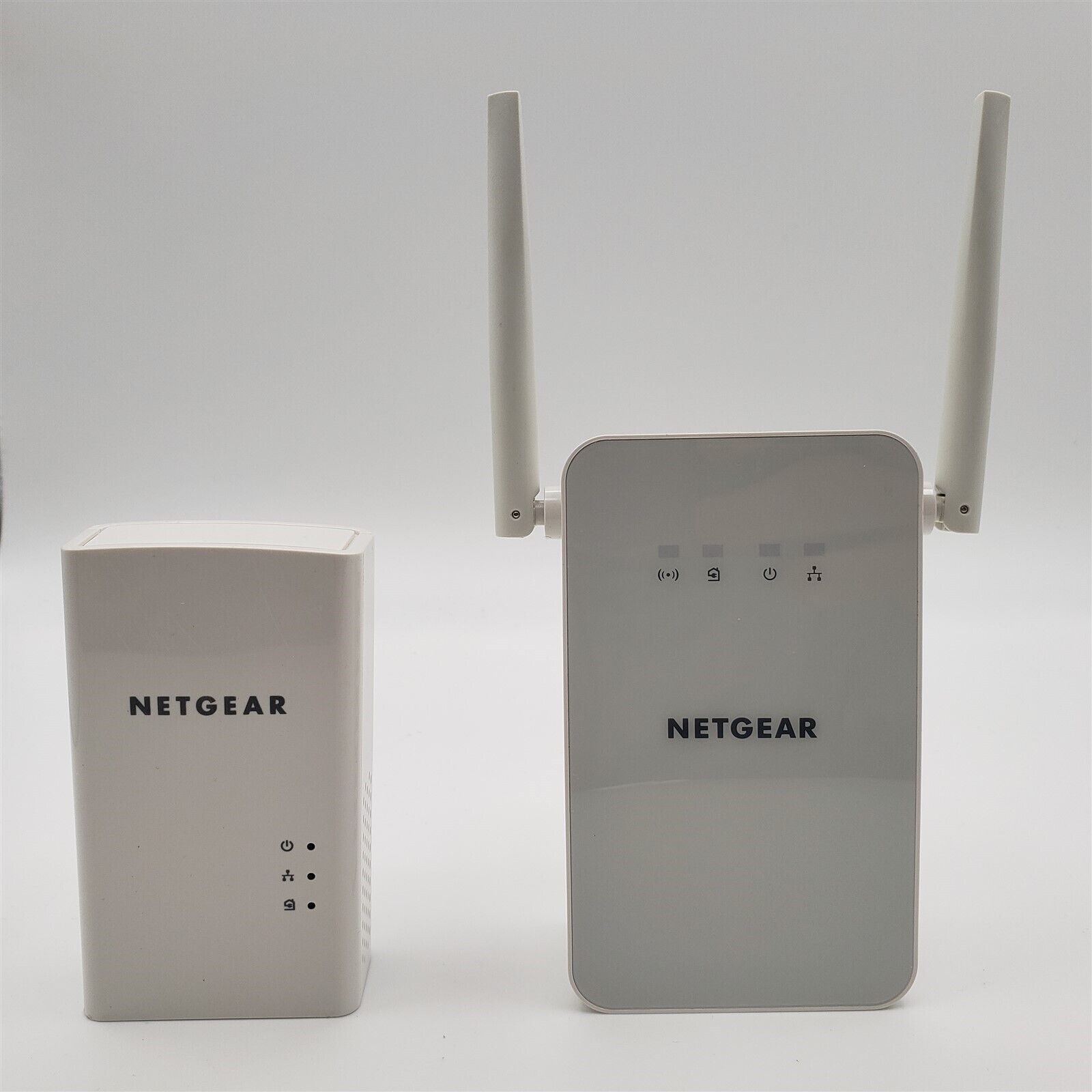 NETGEAR Powerline 1000 Mbps WiFi, 802.11ac, 1 Gigabit Port (PLW1000-100NAS)
