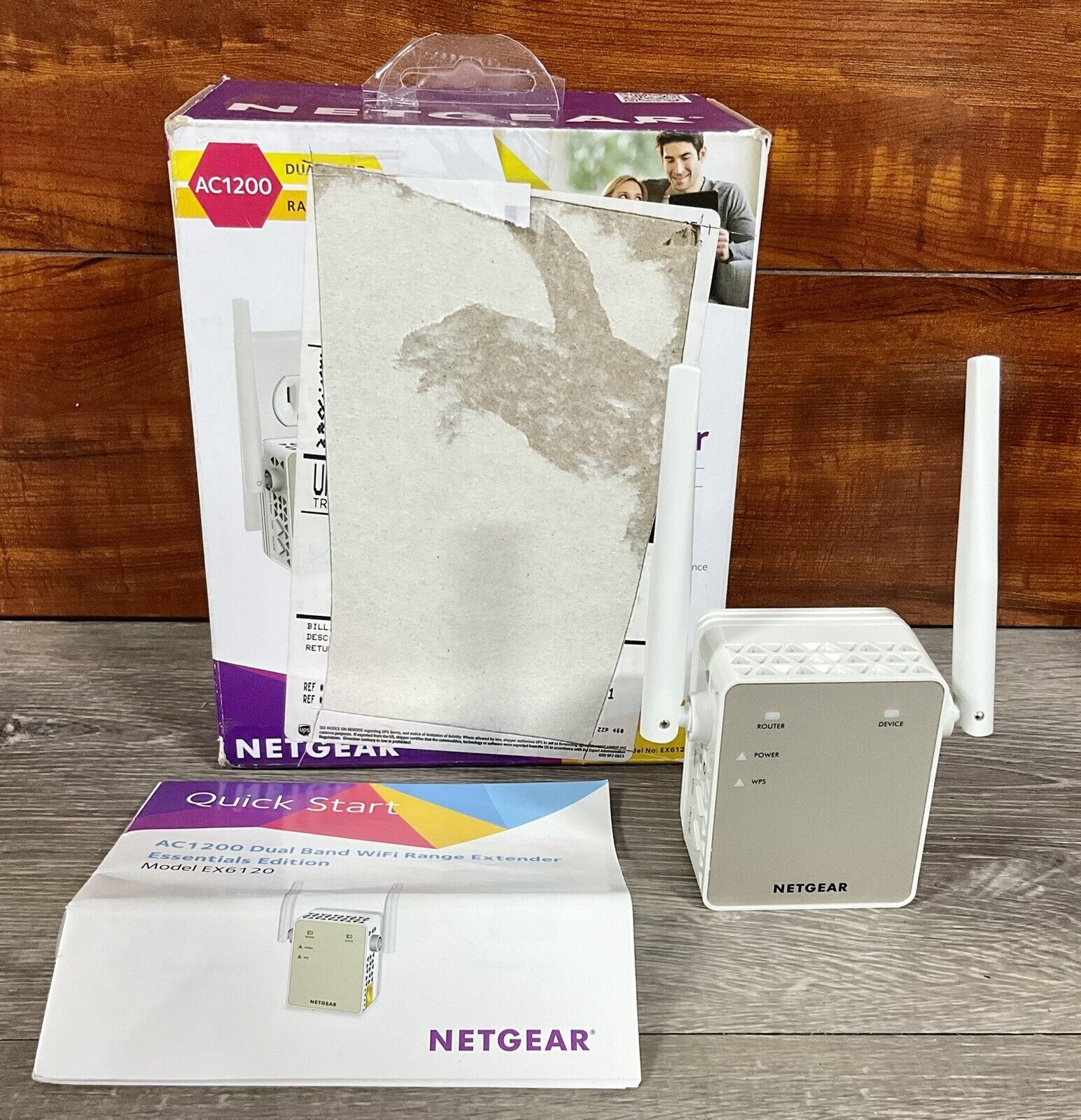 NETGEAR AC1200 Wi-Fi Range Extender - Essentials Edition - EX6120-100NAS