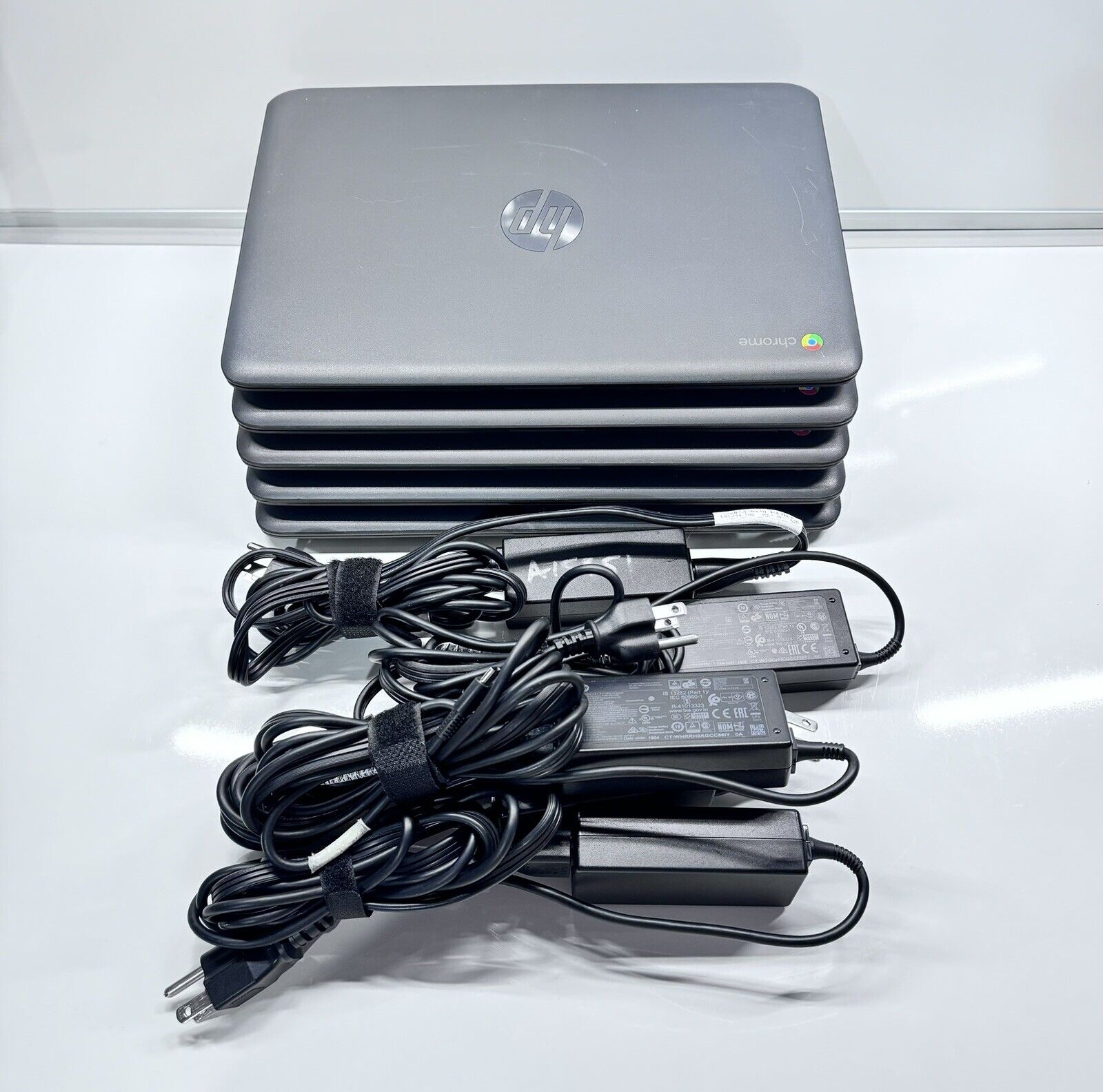 LOT OF 5 - HP Chromebook 11 G6 EE - 11.6