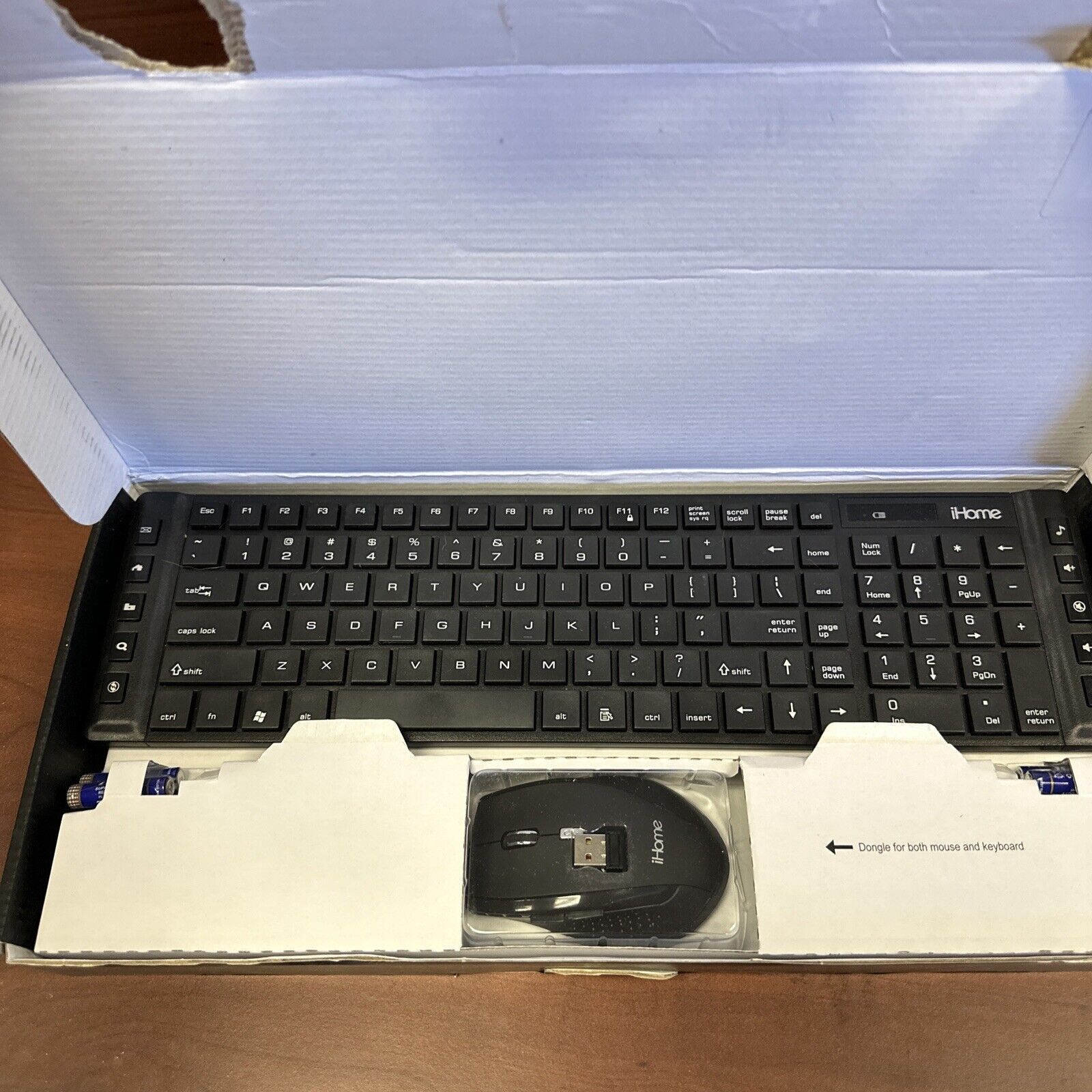 iHome Wireless Keyboard  & Mouse Model # IH-BL-K655 Series # 1412000077