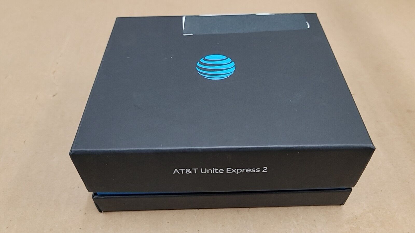 NETGEAR Unite Express 2 - 797S - Black (AT&T) 4G LTE Mobile WiFi Hotspot Modem