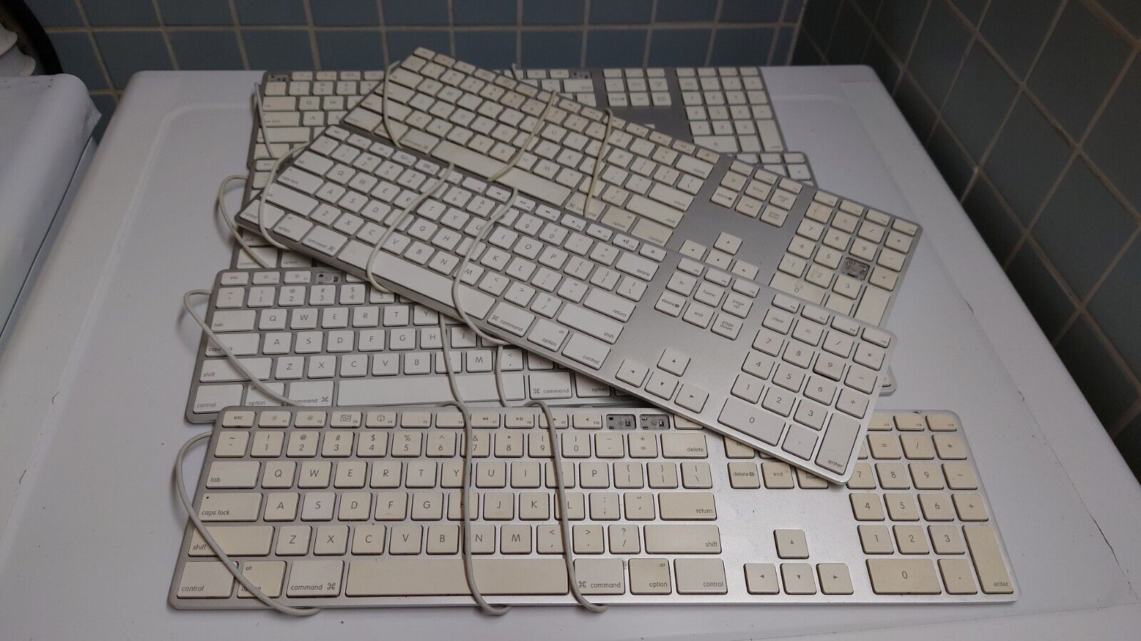 (READ DESCRIPTION) Lot 6x Apple A1243 Wired Aluminum Keyboard Numeric Keypad USB