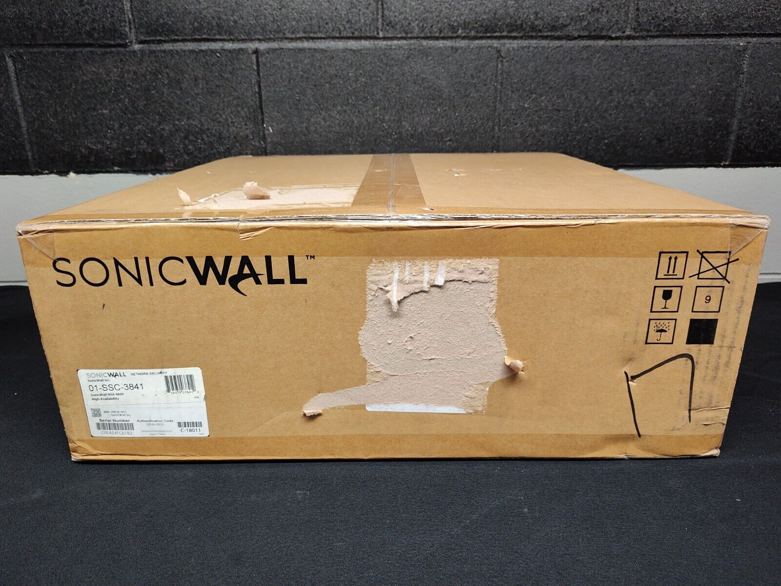SonicWall 01-SSC-3841 NSA 4600 Security Appliance-NEW