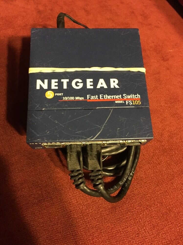 NetGear 5 Port 10/100Mbps Fast Ehternet Switch Model: FS105, Stand alone