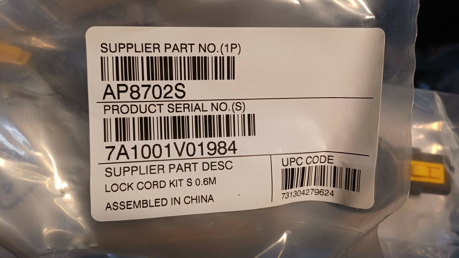APC Schneider AP8702S Power Cord Kit, Locking, C13 to C14, 0.6m LOT of two New