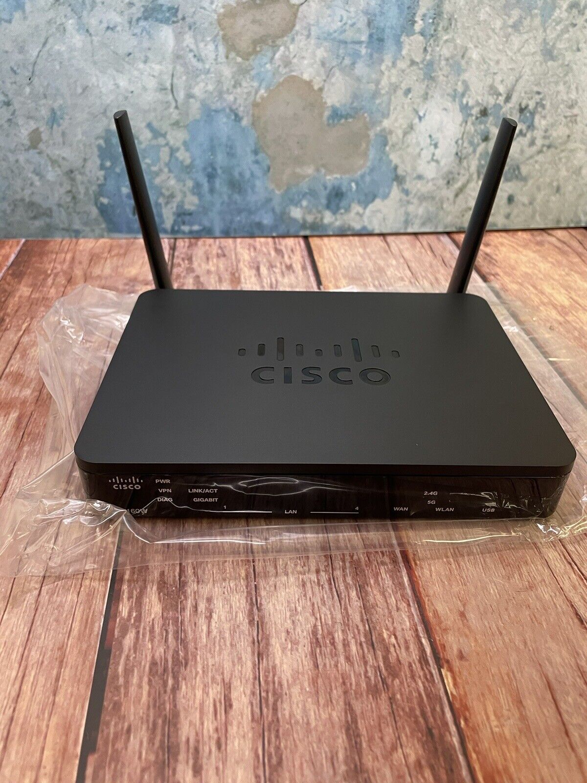 Cisco RV160W Wireless-AC VPN Router RV160W-A-K9-NA NEW IN BOX COMBO WAN 4Ge Lan.