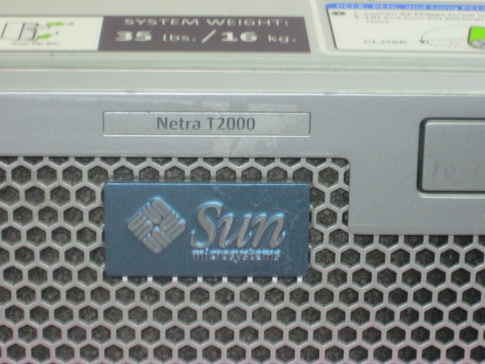 Sun Netra T2000 1.0GHz  4 CORE CPU 8GB mem, 2 * 73GB SAS,  DVD, 2 * AC P.S
