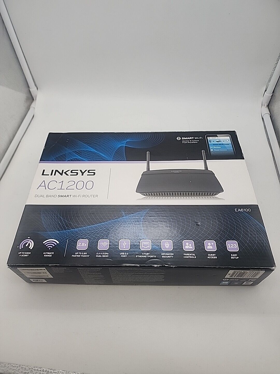 Linksys EA6100 AC1200 Dual-Band smart WiFi Router Complete in Box