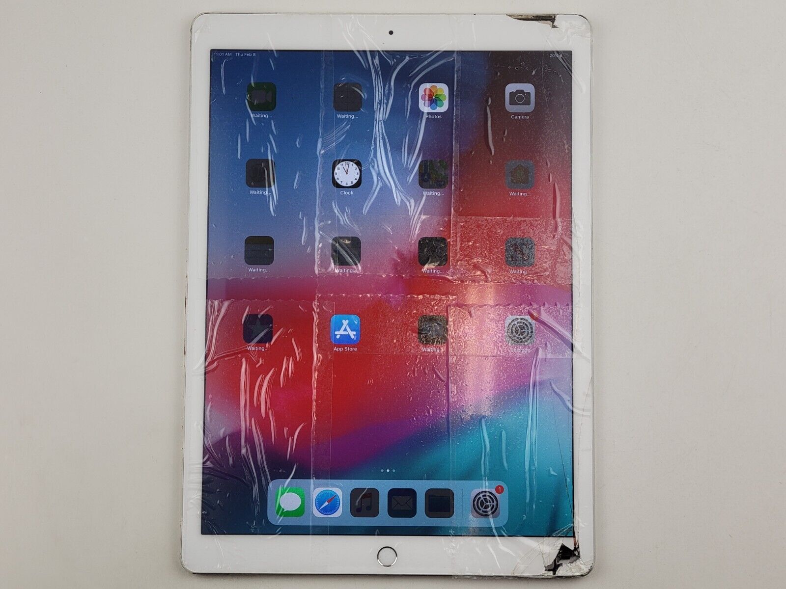Apple iPad Pro 1st Gen. (A1652) 128GB, Wi-Fi + 4G (Unlocked) 12.9\
