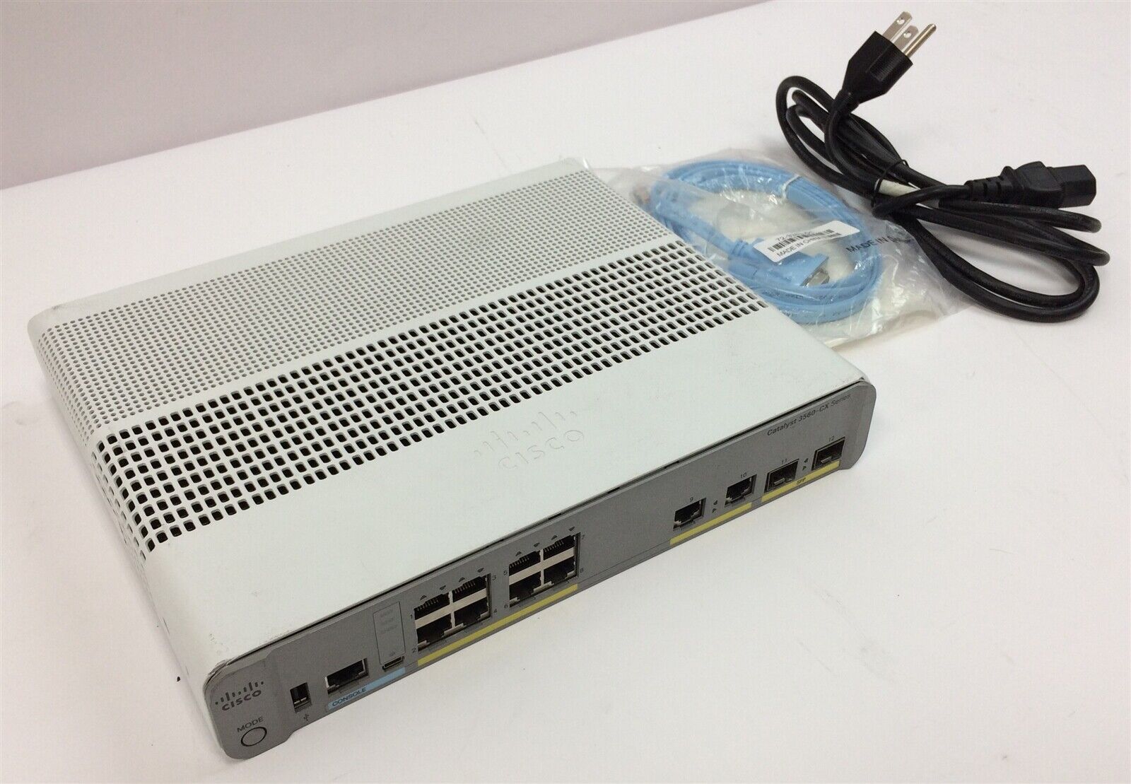 Cisco Catalyst WS-3560CX-8TC-S 8 Port Switch 8xGE 2x1G 2x1GCopper