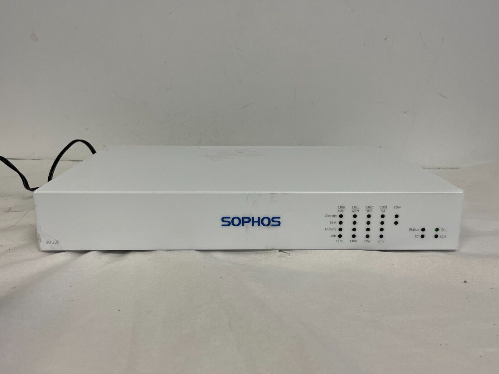 Sophos SG-135 Rev 3 UTM Firewall Security Appliance 8-Port w/Power Adapter
