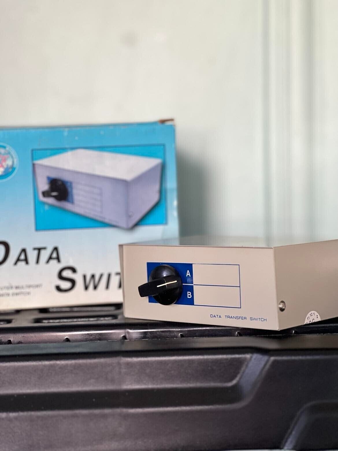ABM 2 WAY MANUAL DATA SWITCH BOX