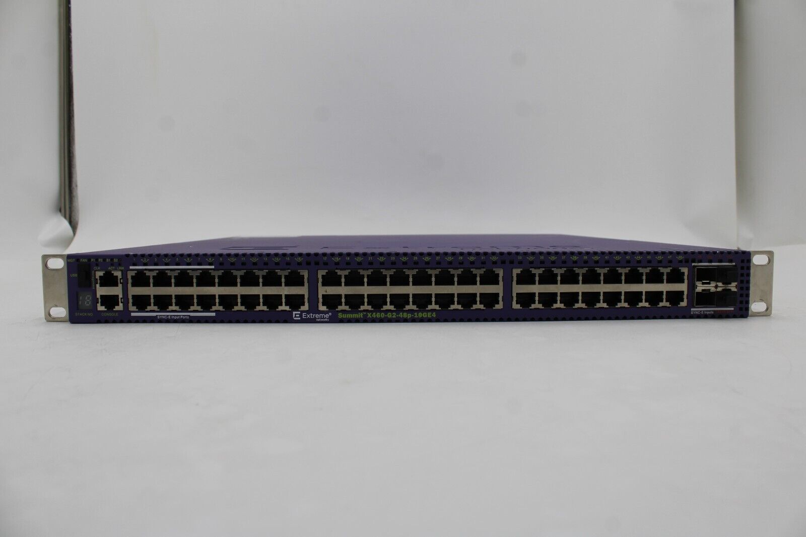 Extreme Networks Summit X460-G2-48P-10GE4-Base Advanced Aggregation Switch
