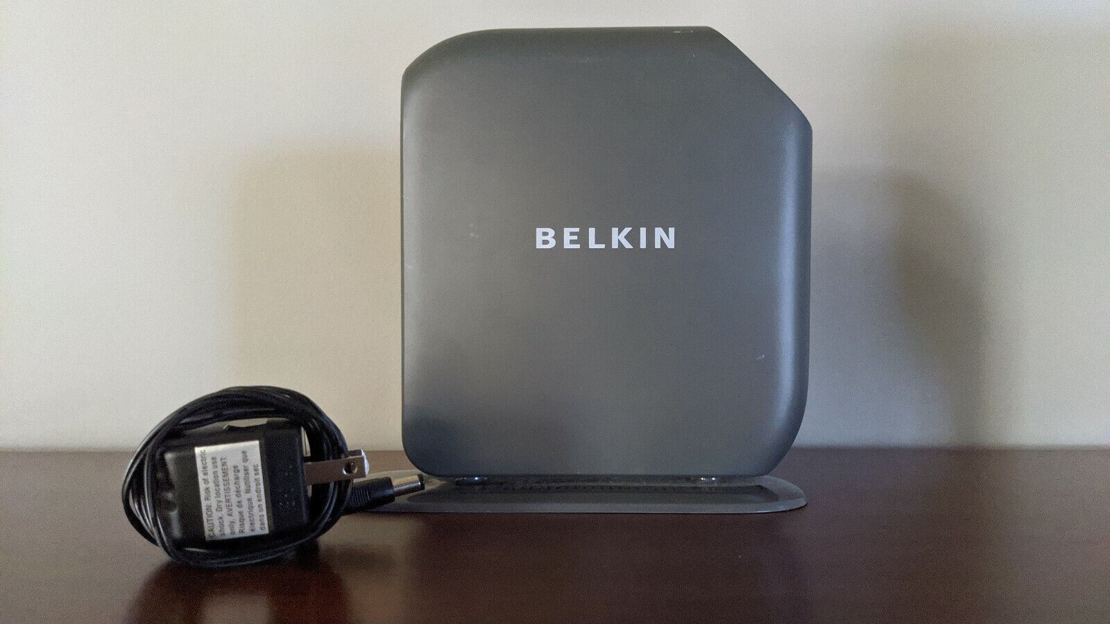 Belkin Share N300 300 Mbps 4-Port 10/100 Wireless N Router (F7D7302)