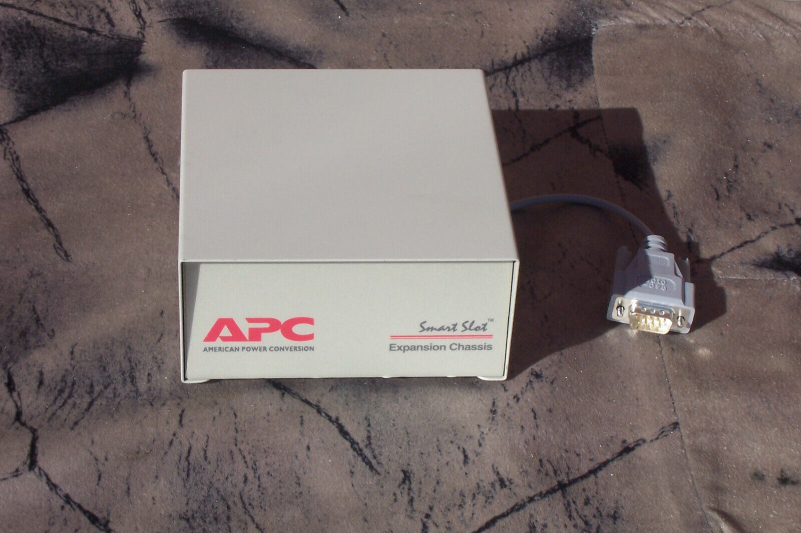 APC SMART SLOT EXPANSION CHASSIS (AP9612 MEASURE-UPS II)