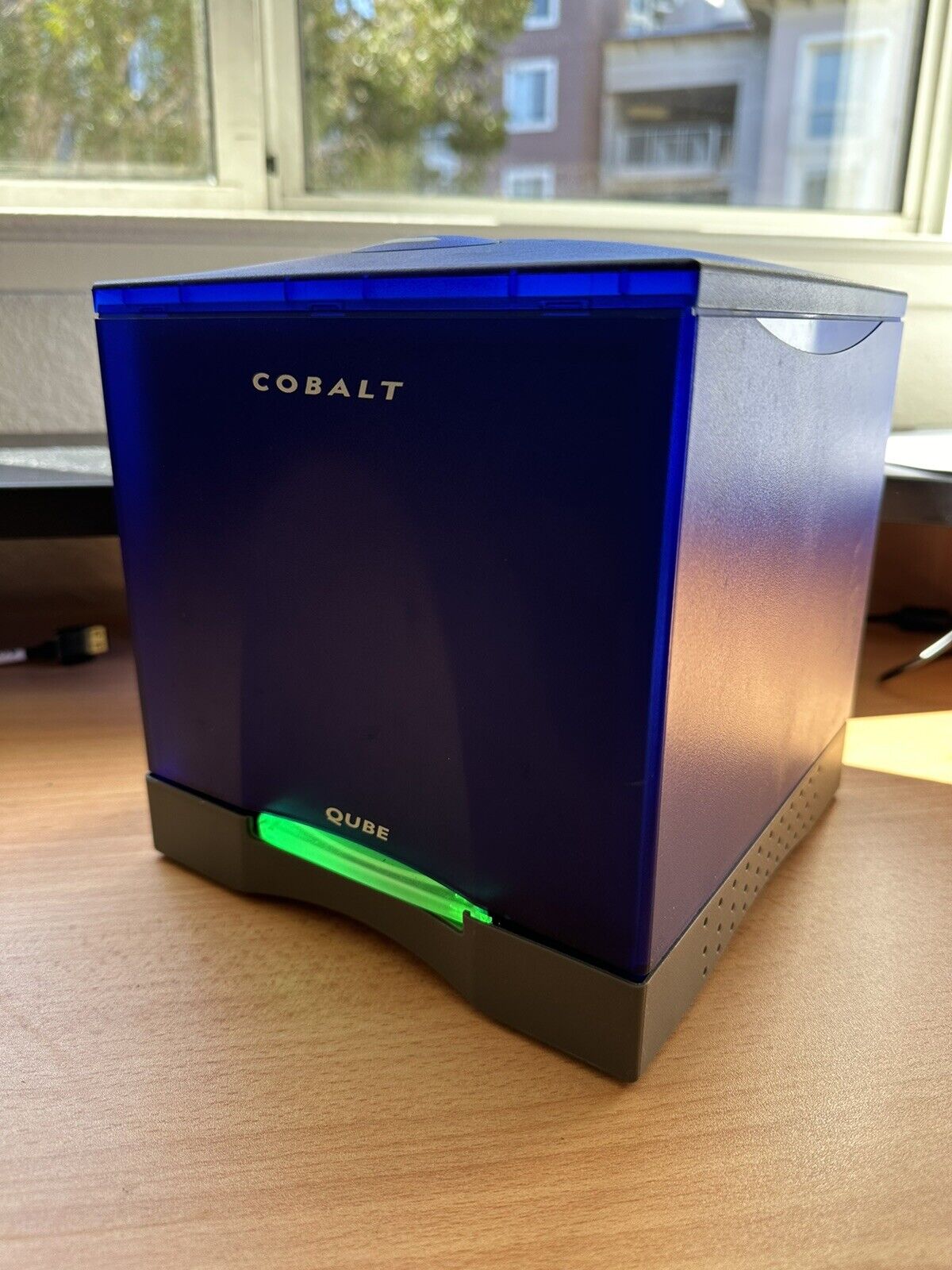 QUBE 2 Cobalt Sun Microsystems Server