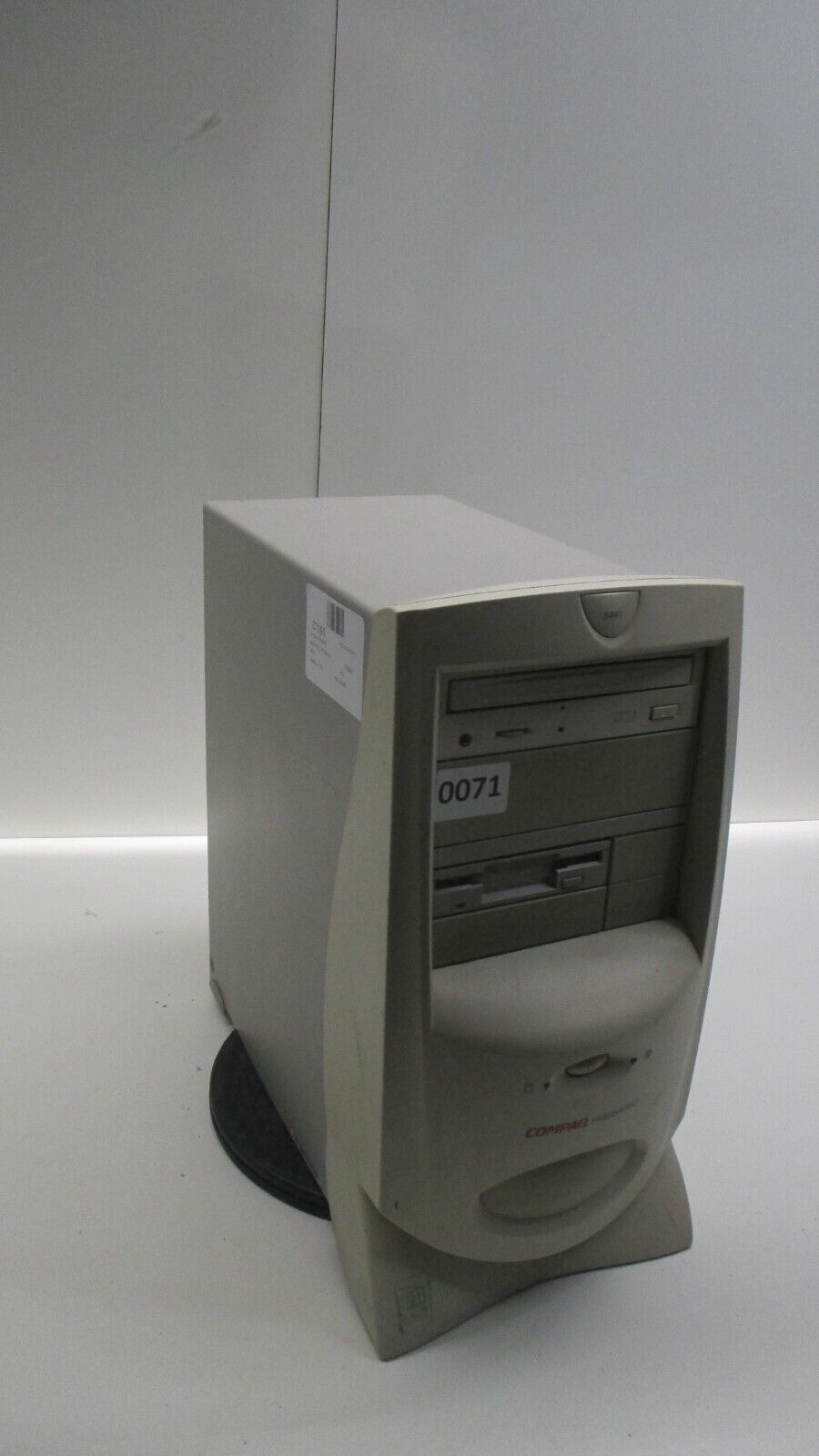 Compaq Presario 5441 Desktop Computer AMD K6-2 475MHz 128MB Ram No HDD