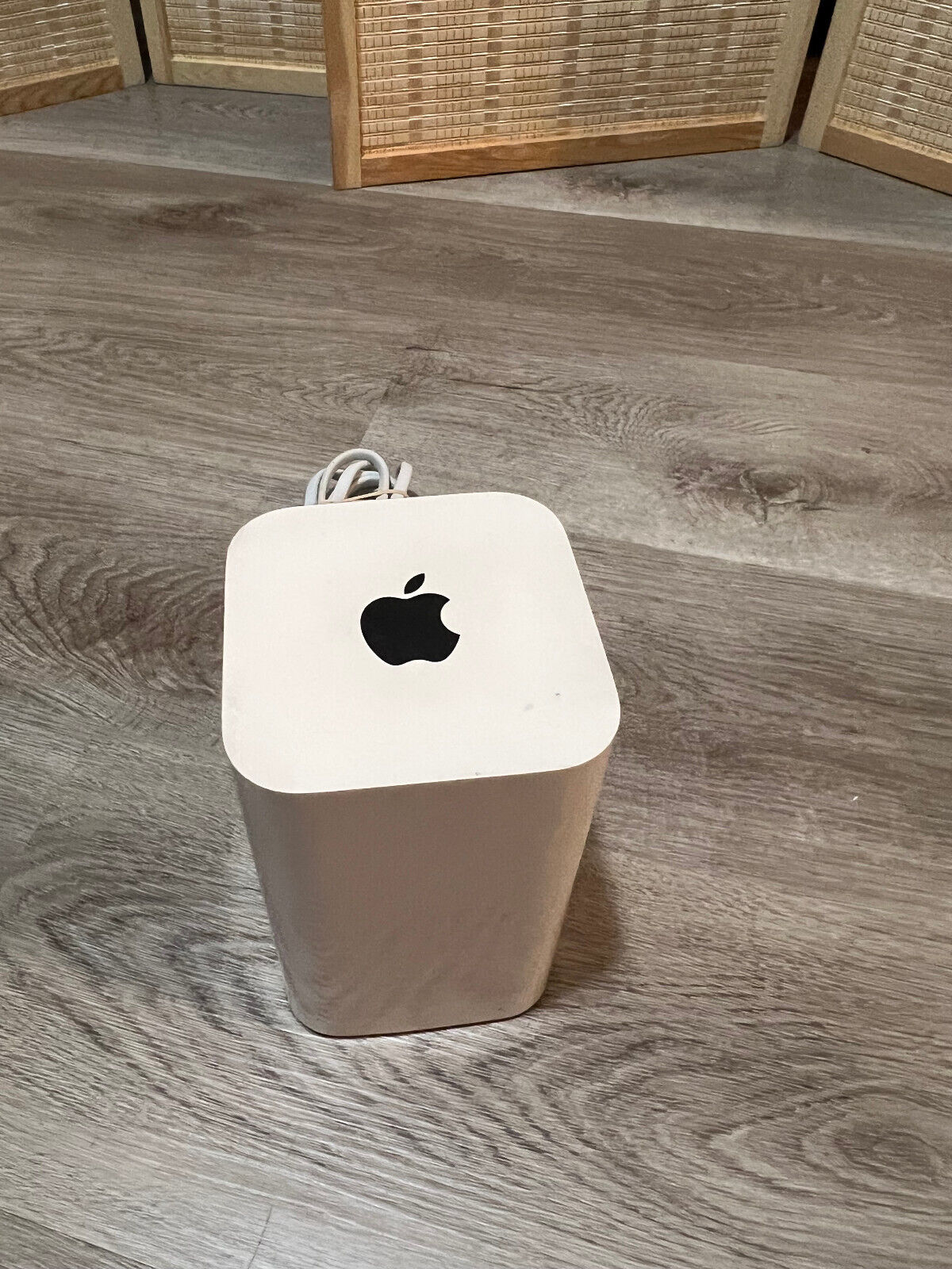 Apple A1470 AirPort Time Capsule wireless Router 2TB With Power Cord