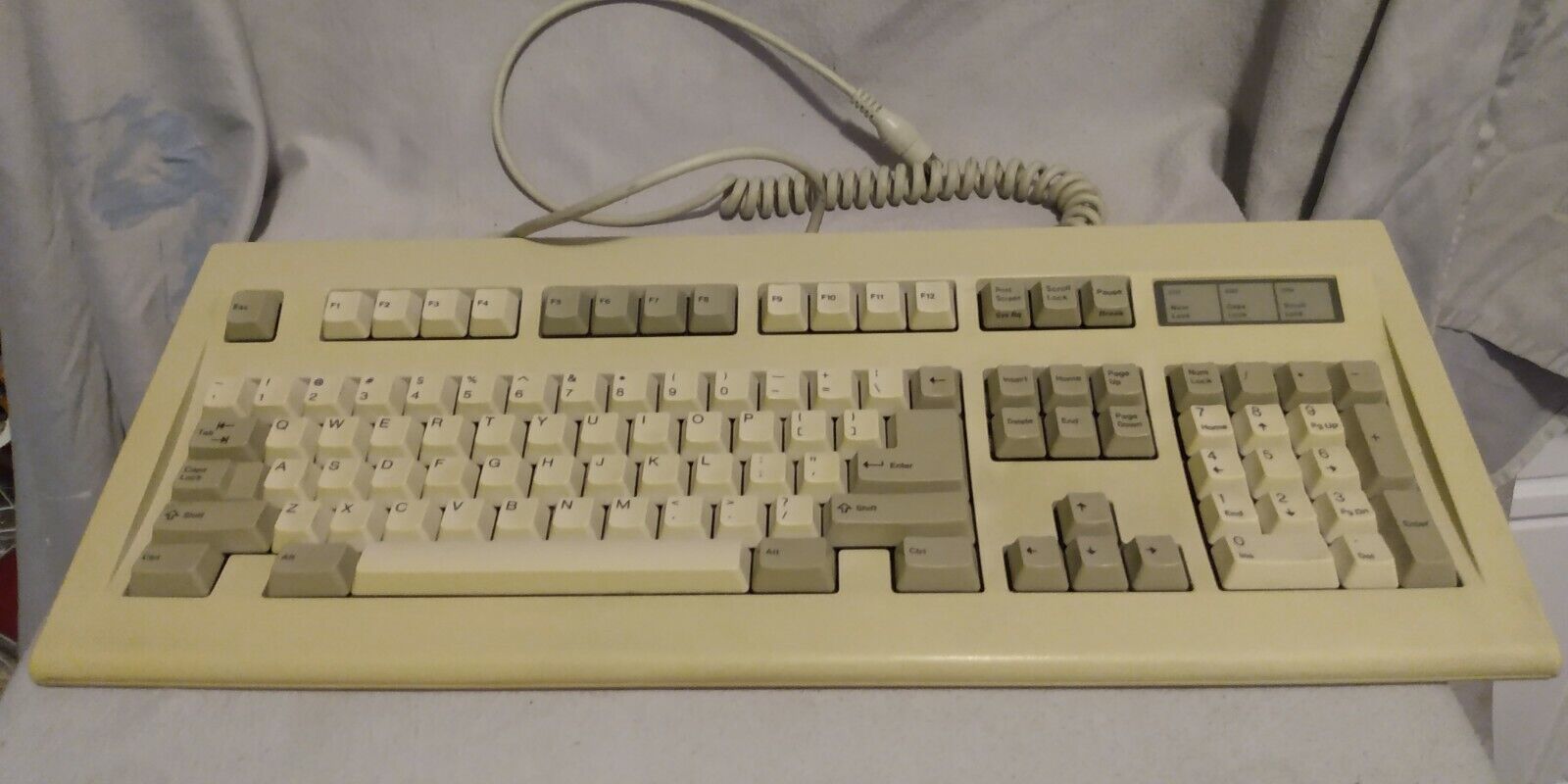 Vintage Mitsumi Keyboard Unit KPQ-E99YC