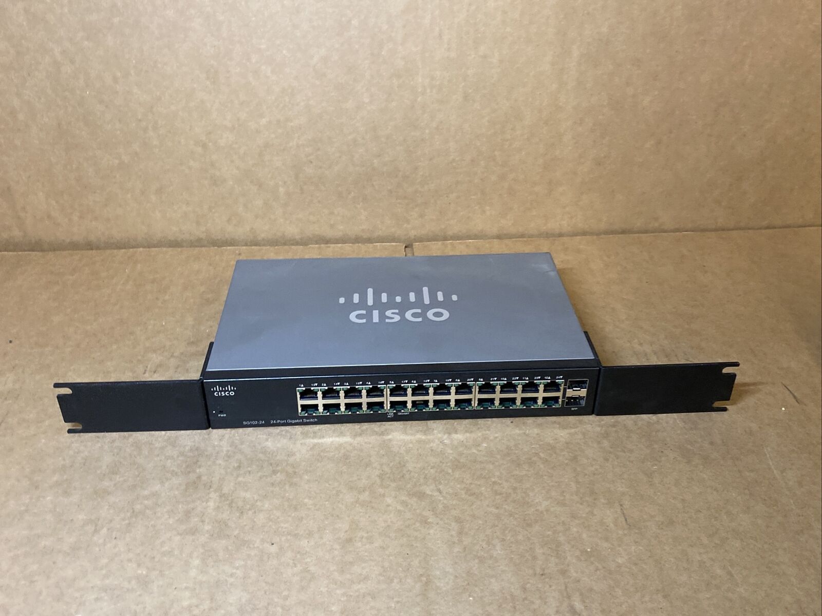 Cisco SG102-24 Small Business 24 Port Gigabit Ethernet Network Switch