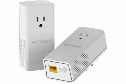 Netgear PLP1200-100PAS Powerline 1200 and Extra Outlet Brand New Open Box