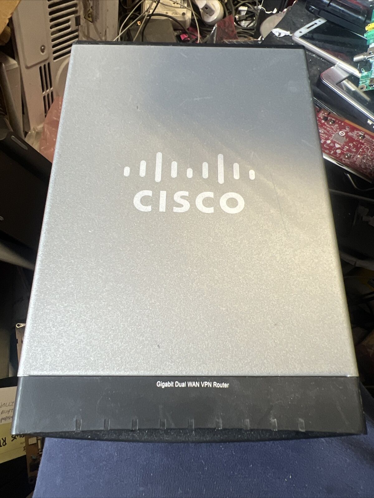 Cisco RV042G Small Business WAN VPN Router *No AC Adapter*