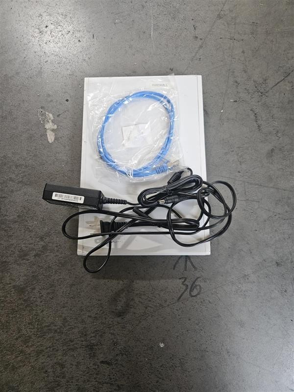 SOPHOS XG125 REV 3 NETWORK SECURITY FIREWALL VPN APPLIANCE W CABLE