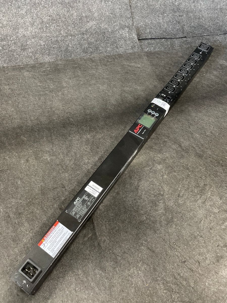 SCHNEIDER ELECTRIC AP8958NA3 APC Switched Rack PDU, 20A, 208V*