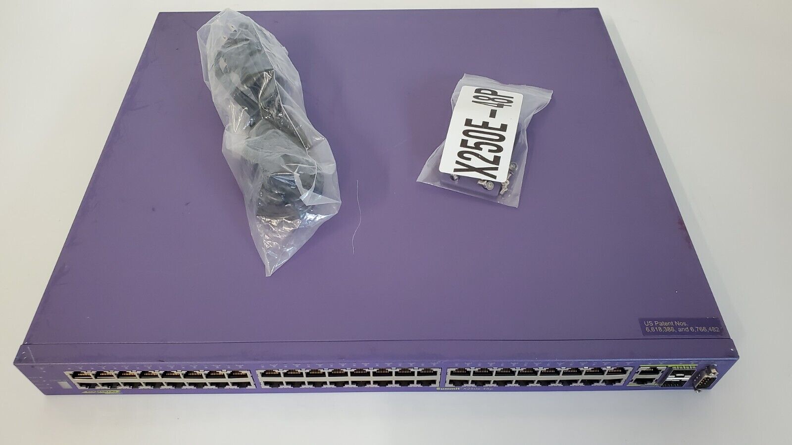 Extreme Networks X250E-48P 48 Port FE PoE 2 T/SFP 1G Network Switch