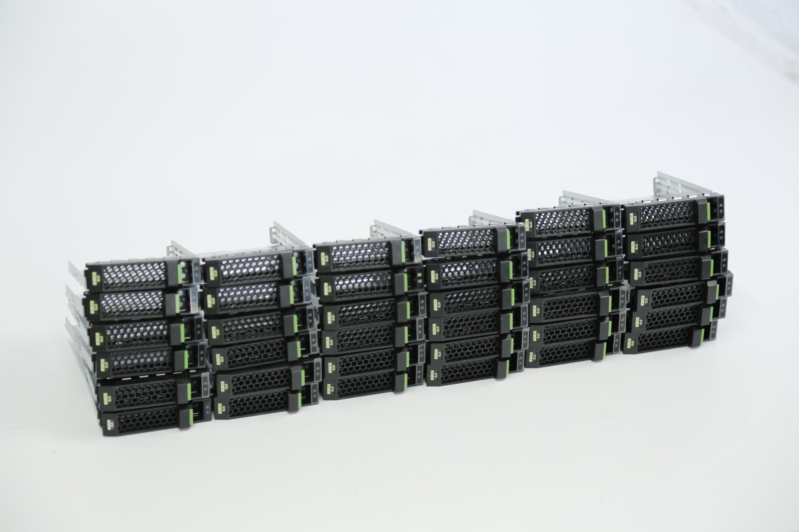 Lot of 36 Fujitsu A3C40152045 RX2540 RX2530 (M1-M5, M7) 3.5\