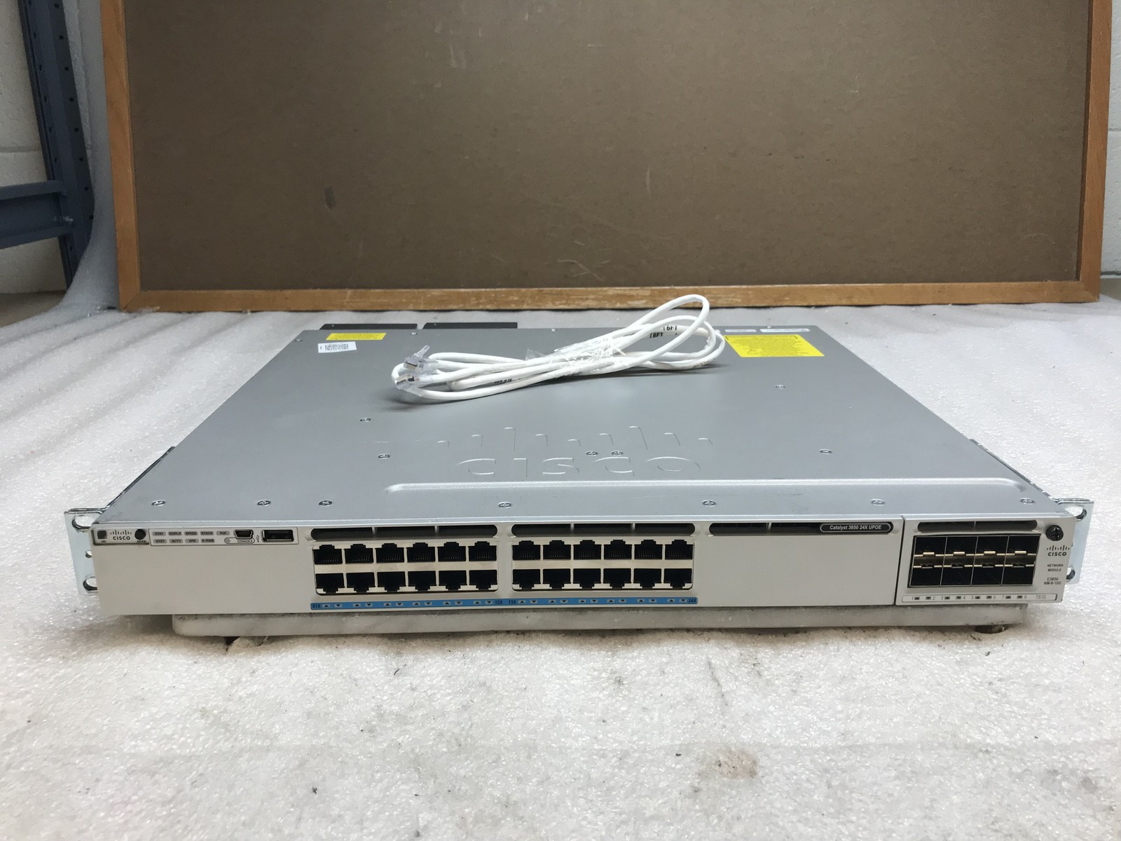 Cisco Catalyst WS-C3850-24XU-E UPoE w/ C3850-NM-8-10G Switch - Tested Reset